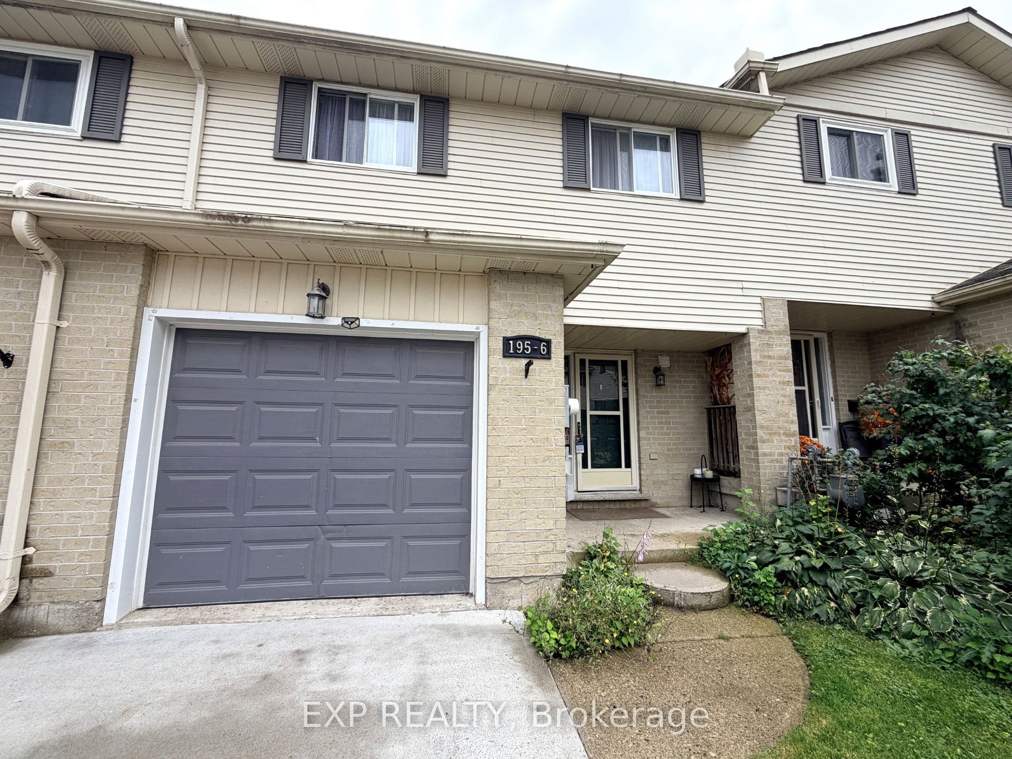 195 Ferguson Drive 6 Property Photo 2