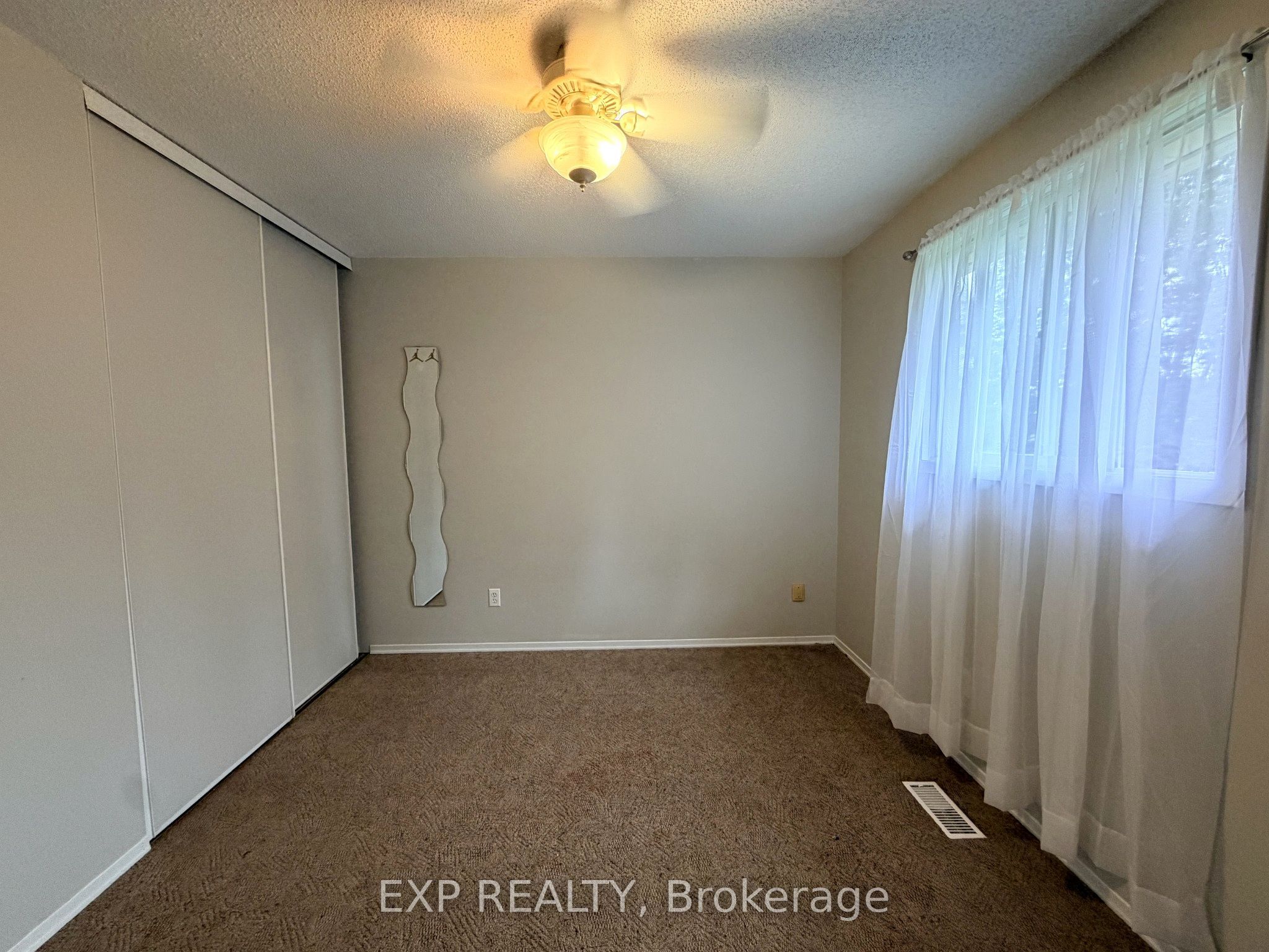195 Ferguson Drive 6 Property Photo 26