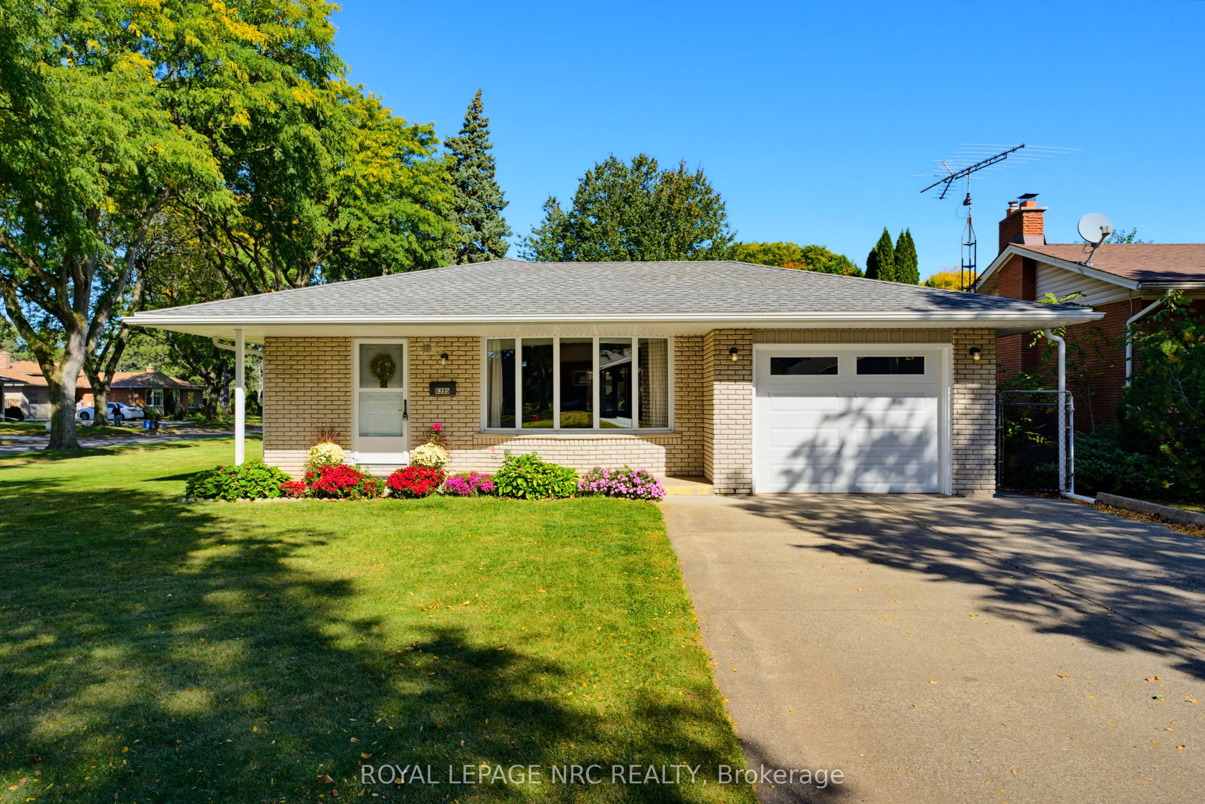6395 Glengate Street Property Photo 1