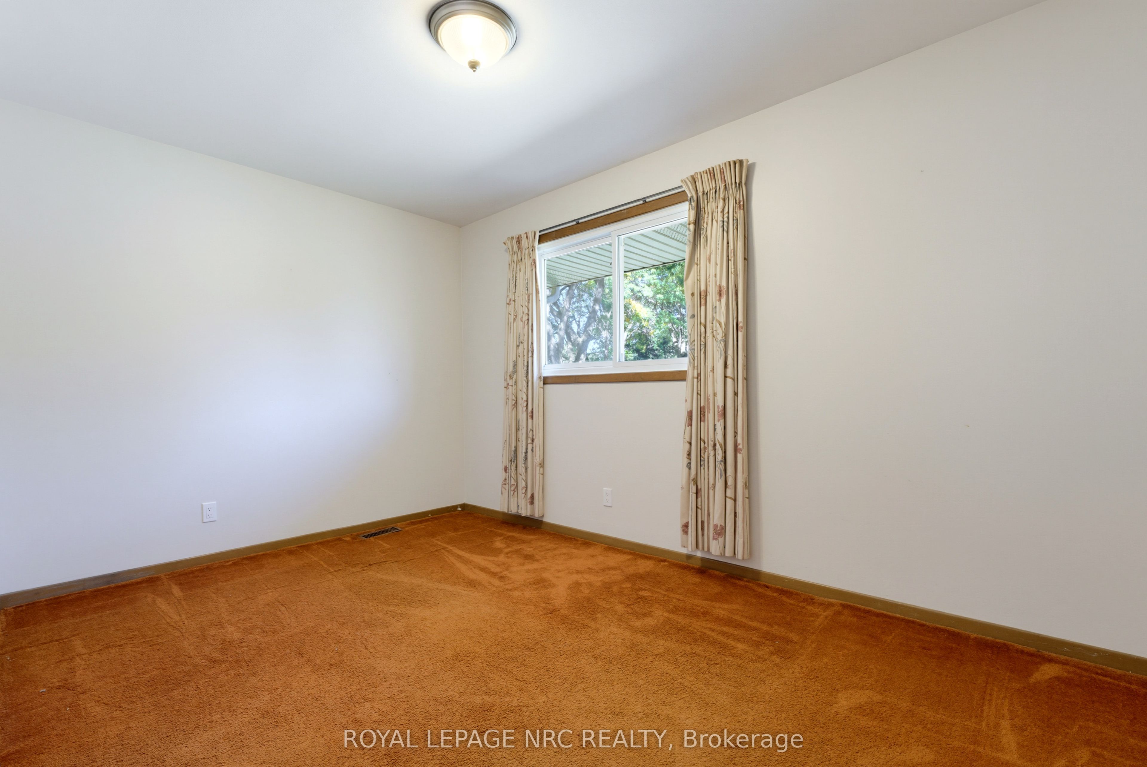 6395 Glengate Street Property Photo 23