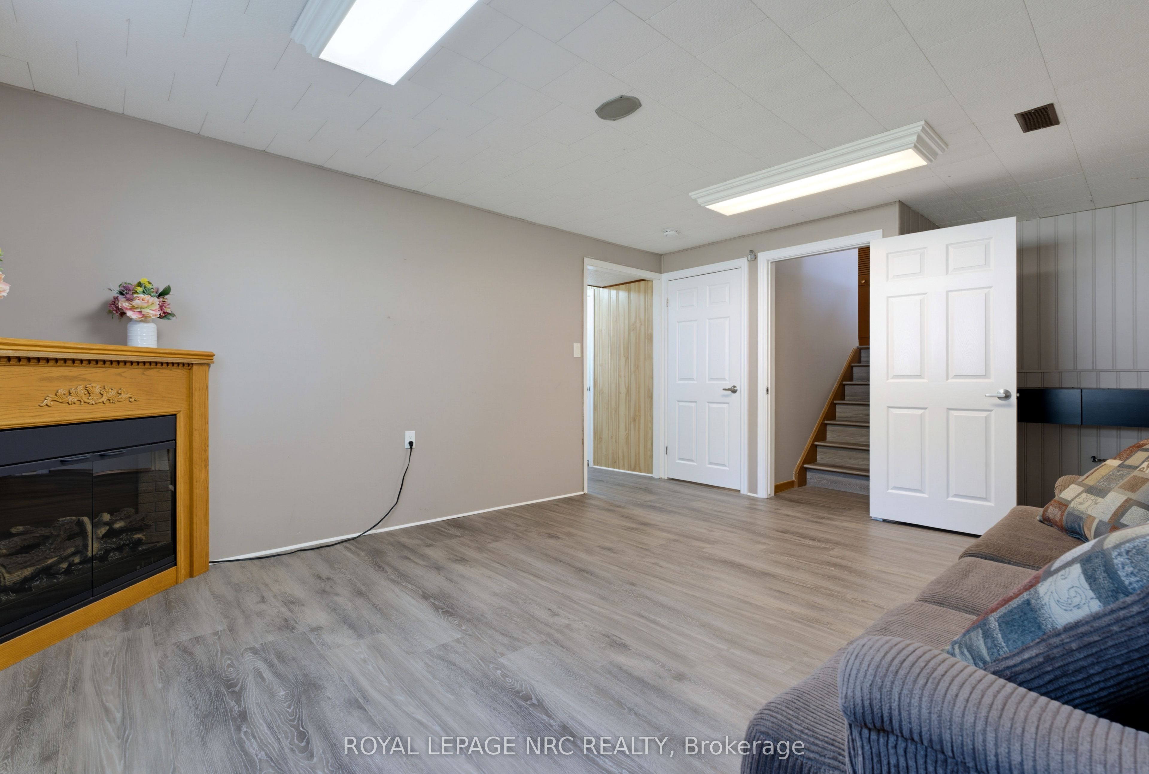 6395 Glengate Street Property Photo 24
