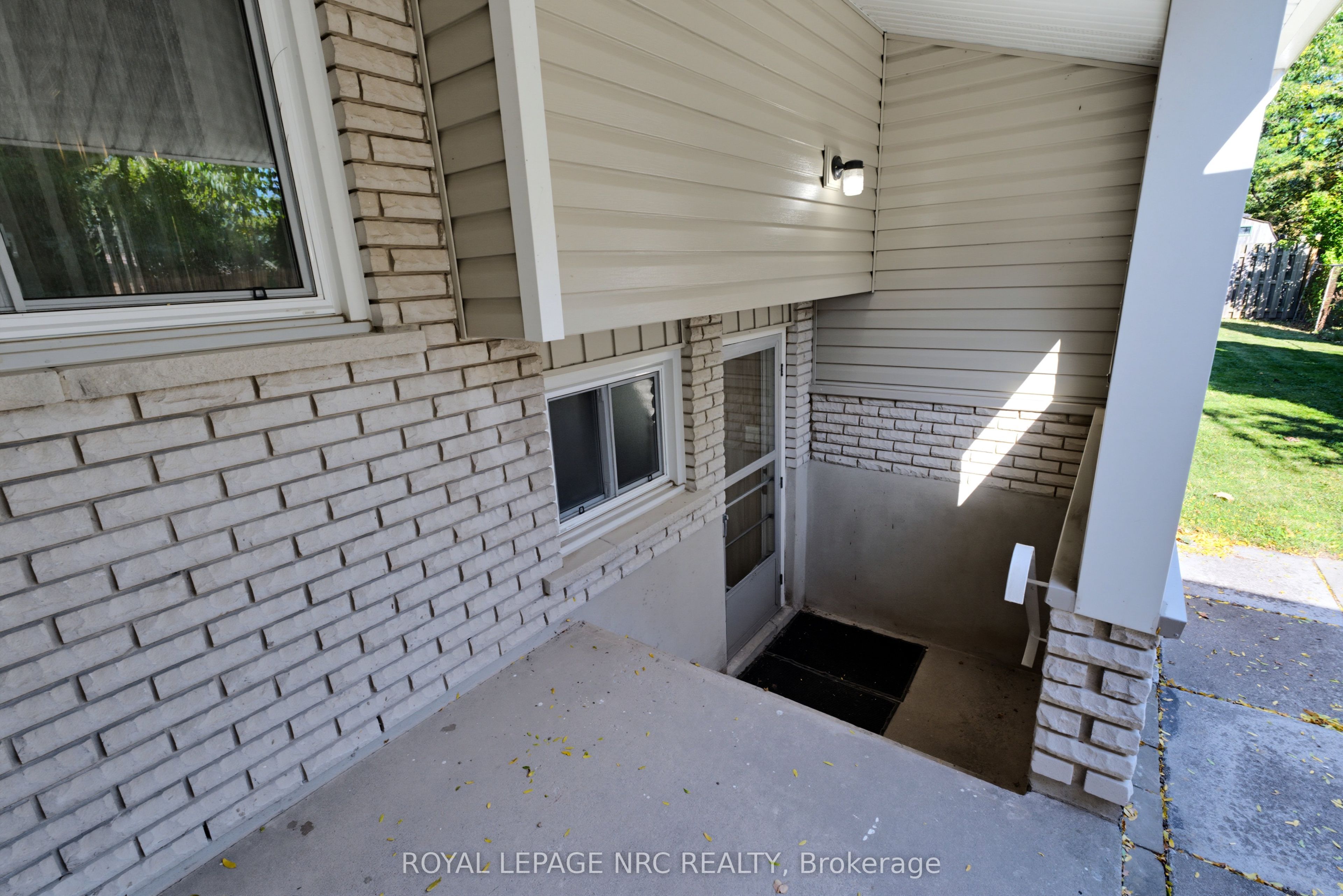 6395 Glengate Street Property Photo 28