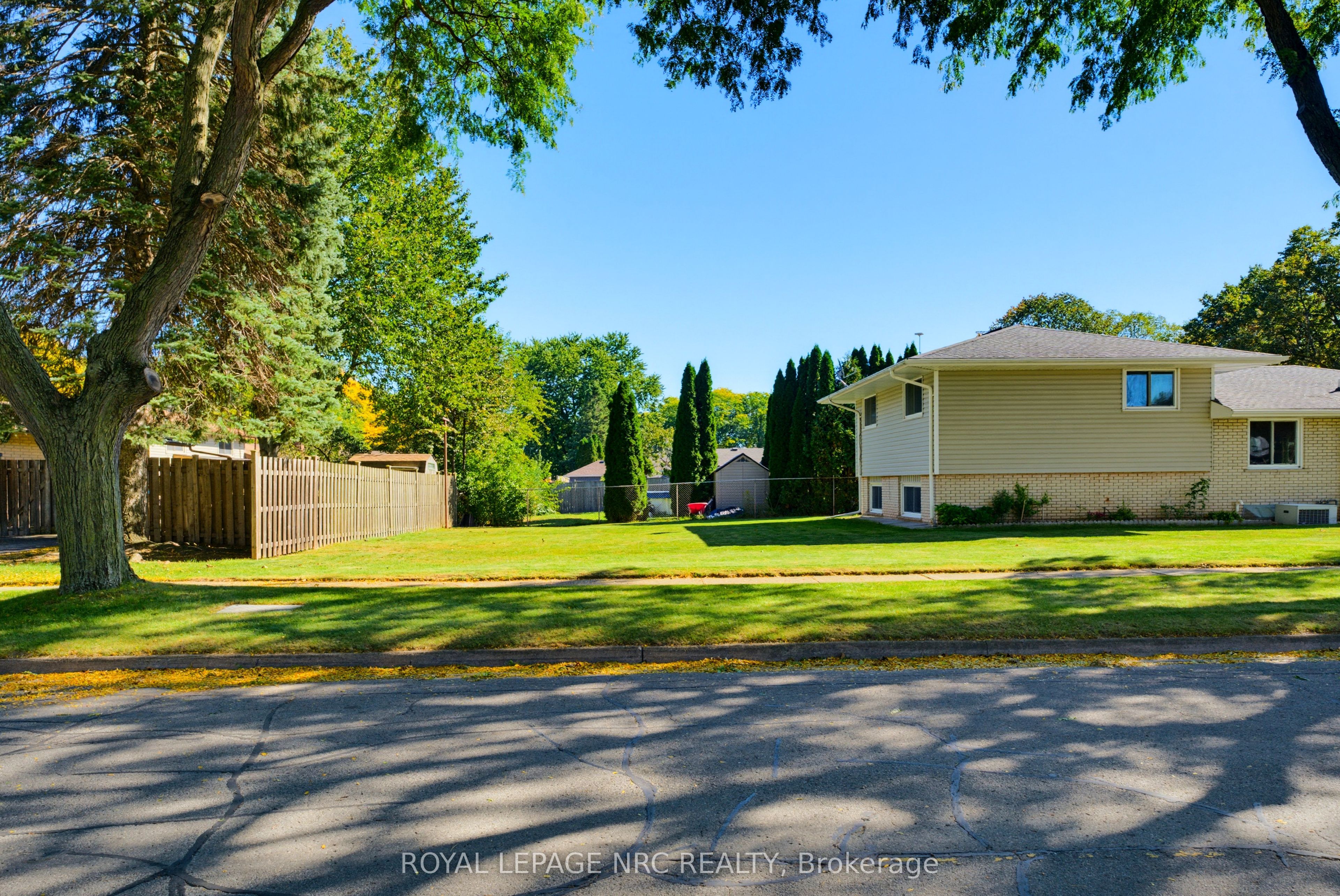 6395 Glengate Street Property Photo 34