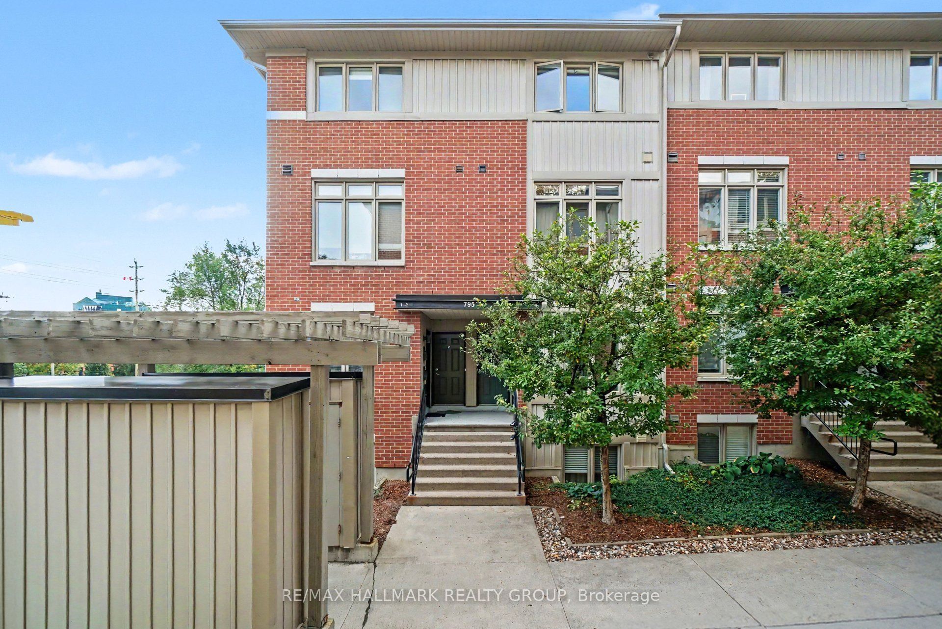 795 Montreal Road 4 Property Photo 1