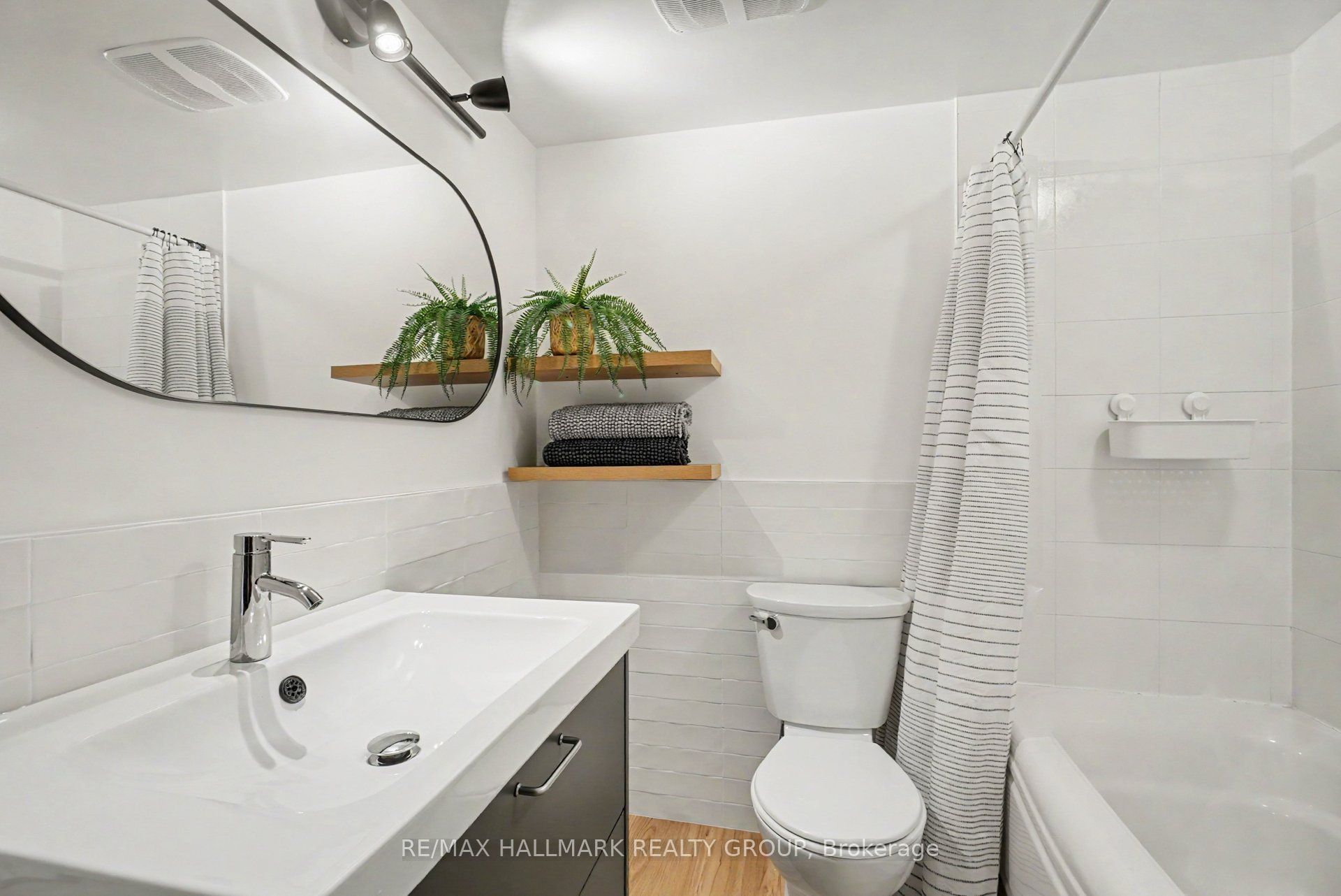 795 Montreal Road 4 Property Photo 13