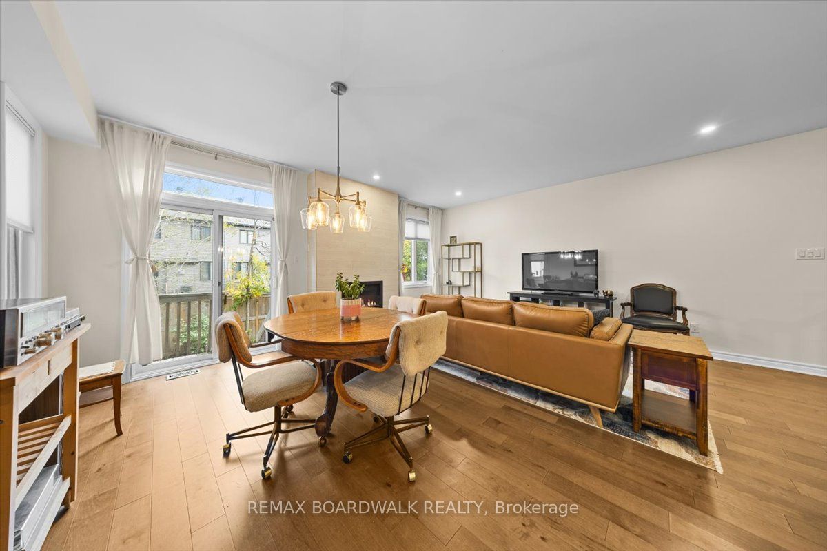 248 Munro Street Property Photo 12