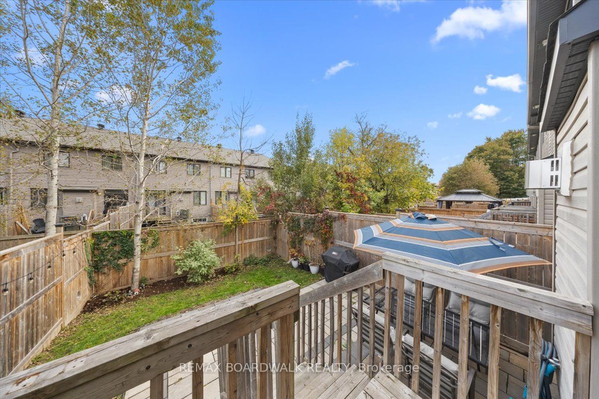 248 Munro Street Property Photo 37