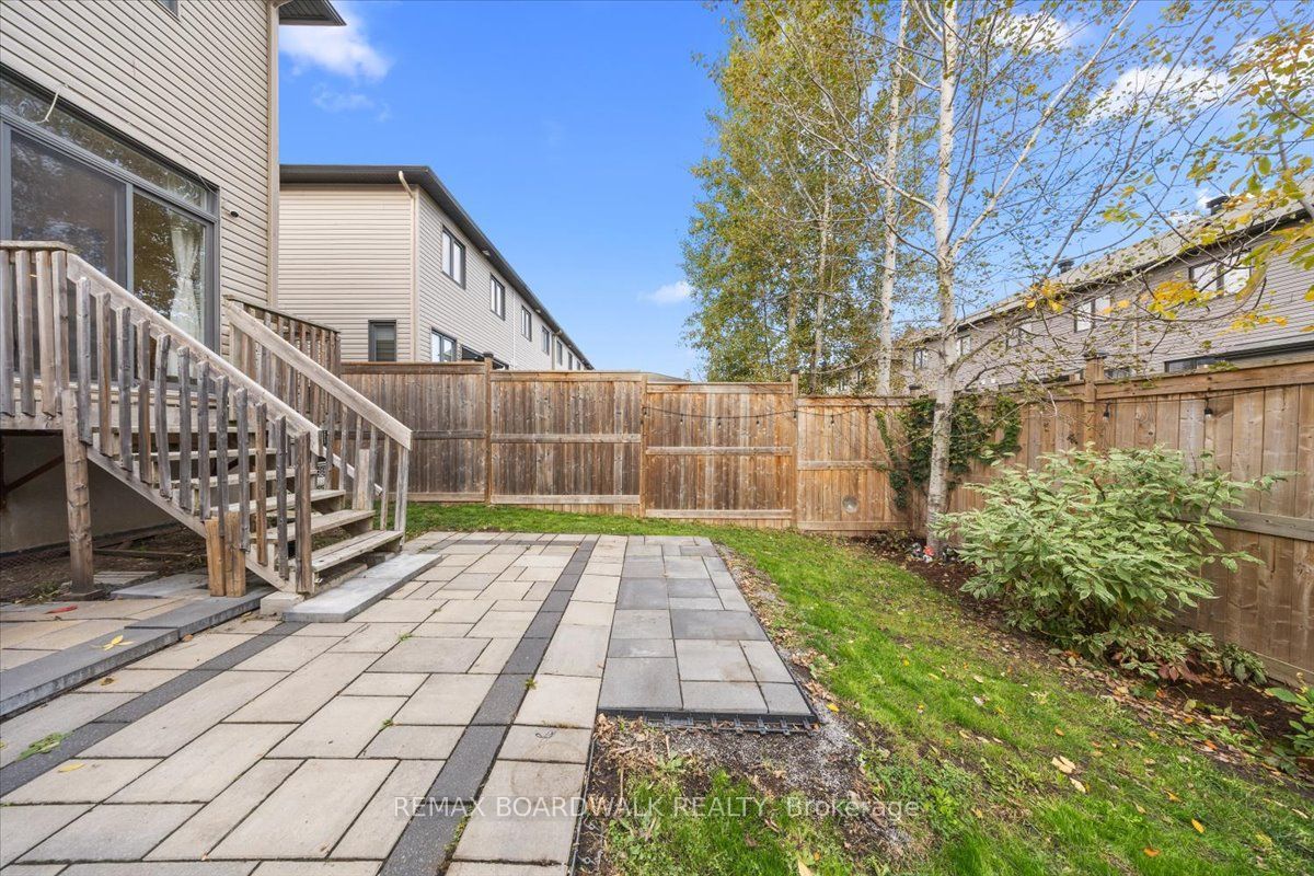 248 Munro Street Property Photo 39