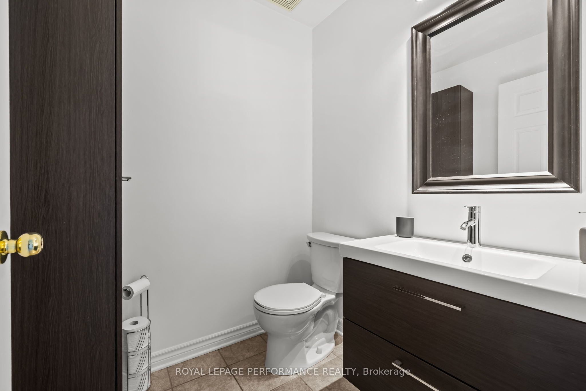34 Giroux Street Property Photo 7