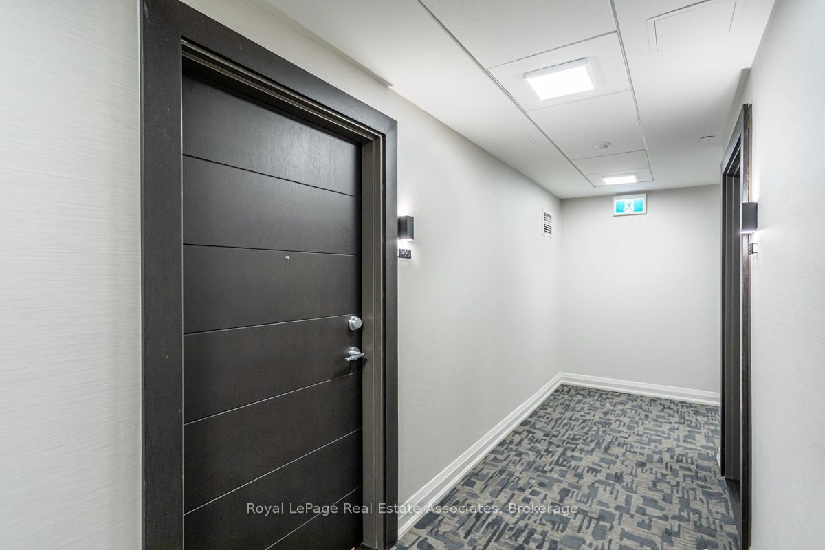 212 King William Street 820 Property Photo 4
