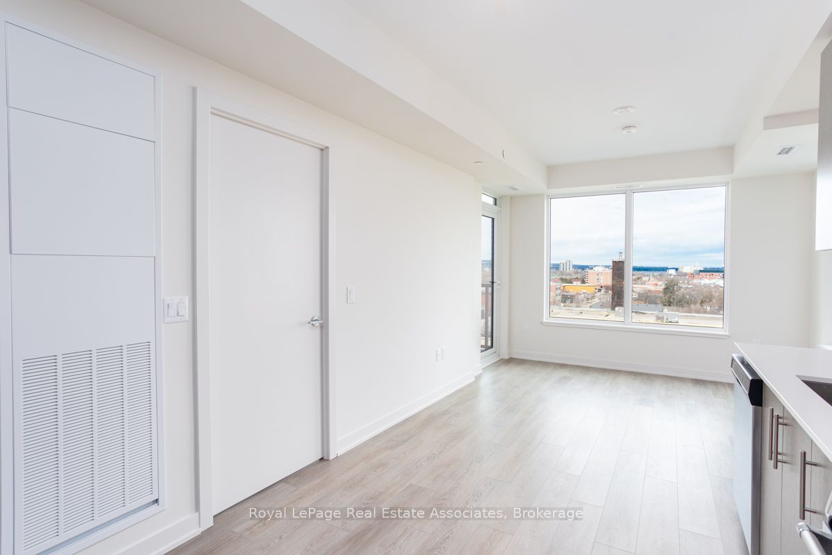 212 King William Street 820 Property Photo 9