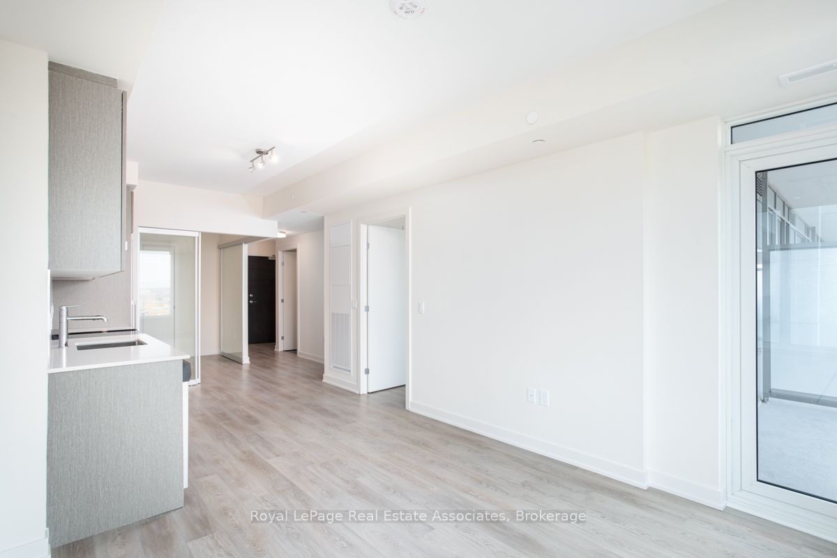 212 King William Street 820 Property Photo 10