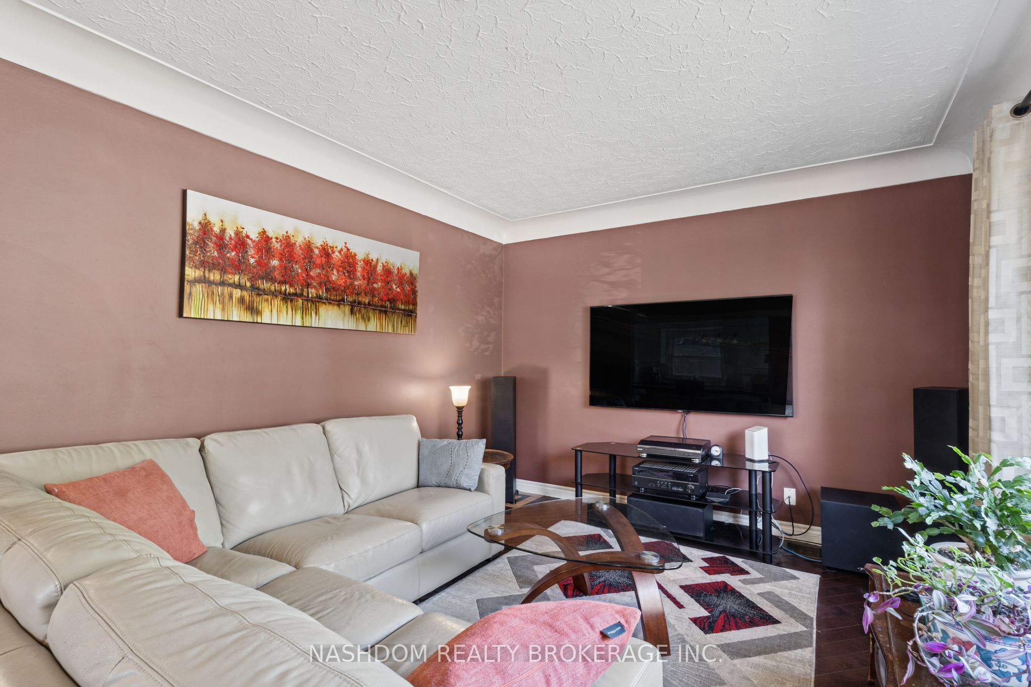 366 East 17th Street Property Photo 15