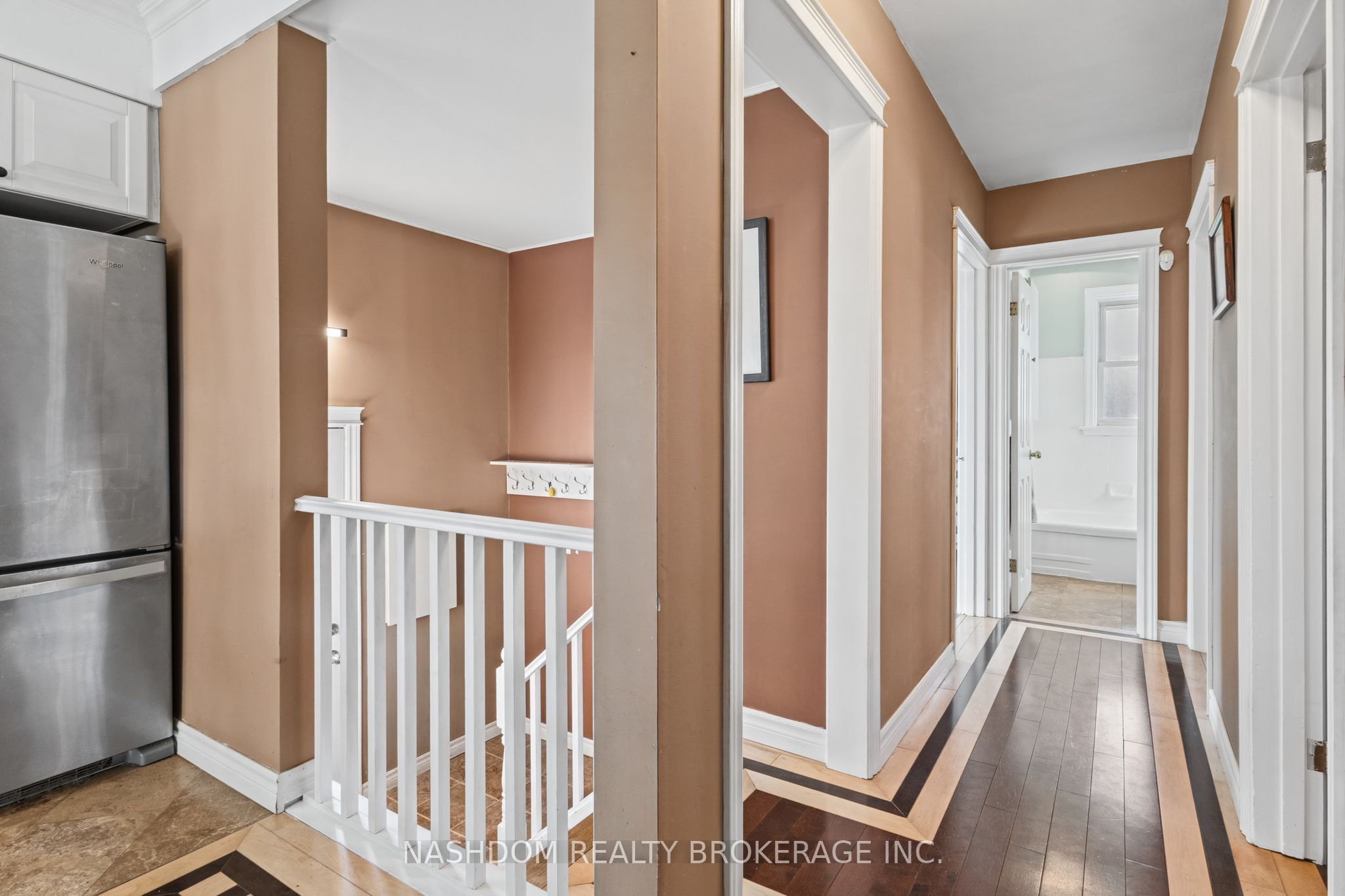 366 East 17th Street Property Photo 20