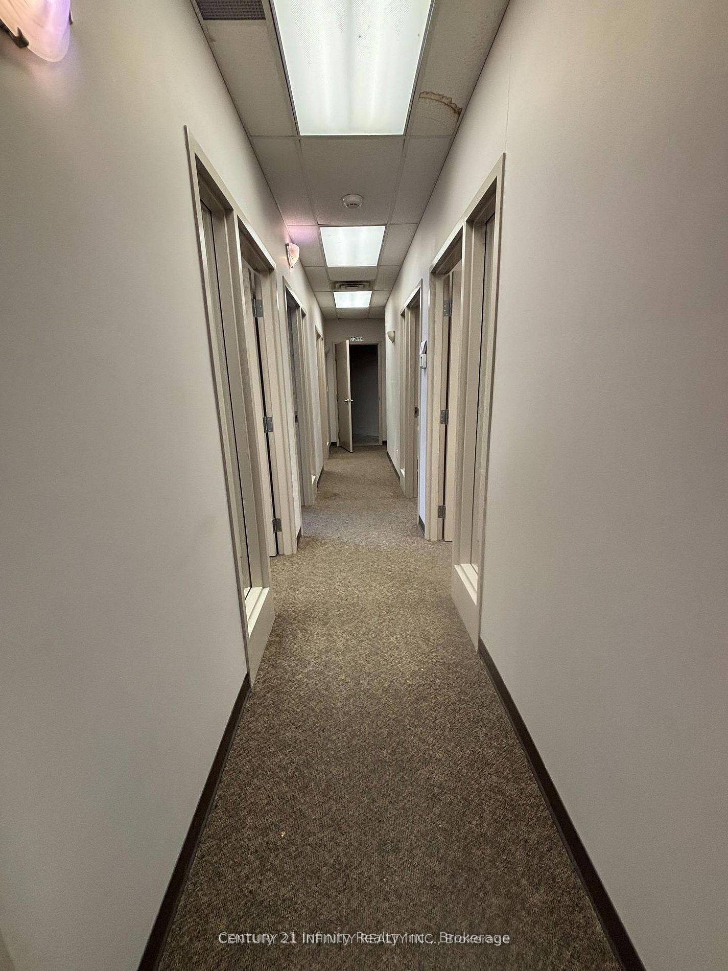 62 Dundas Street W Property Photo 14