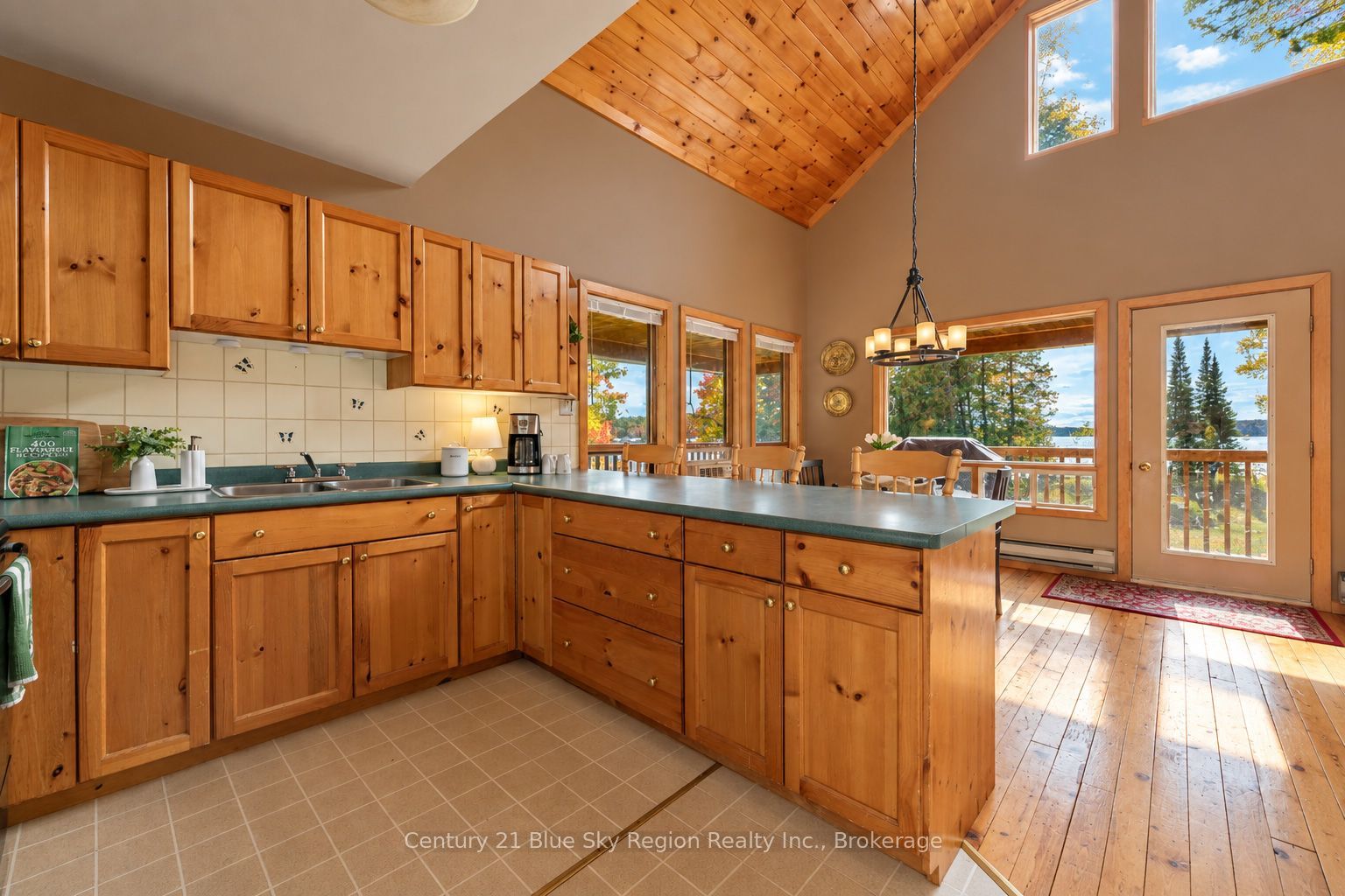102 North Star Drive W Property Photo 9