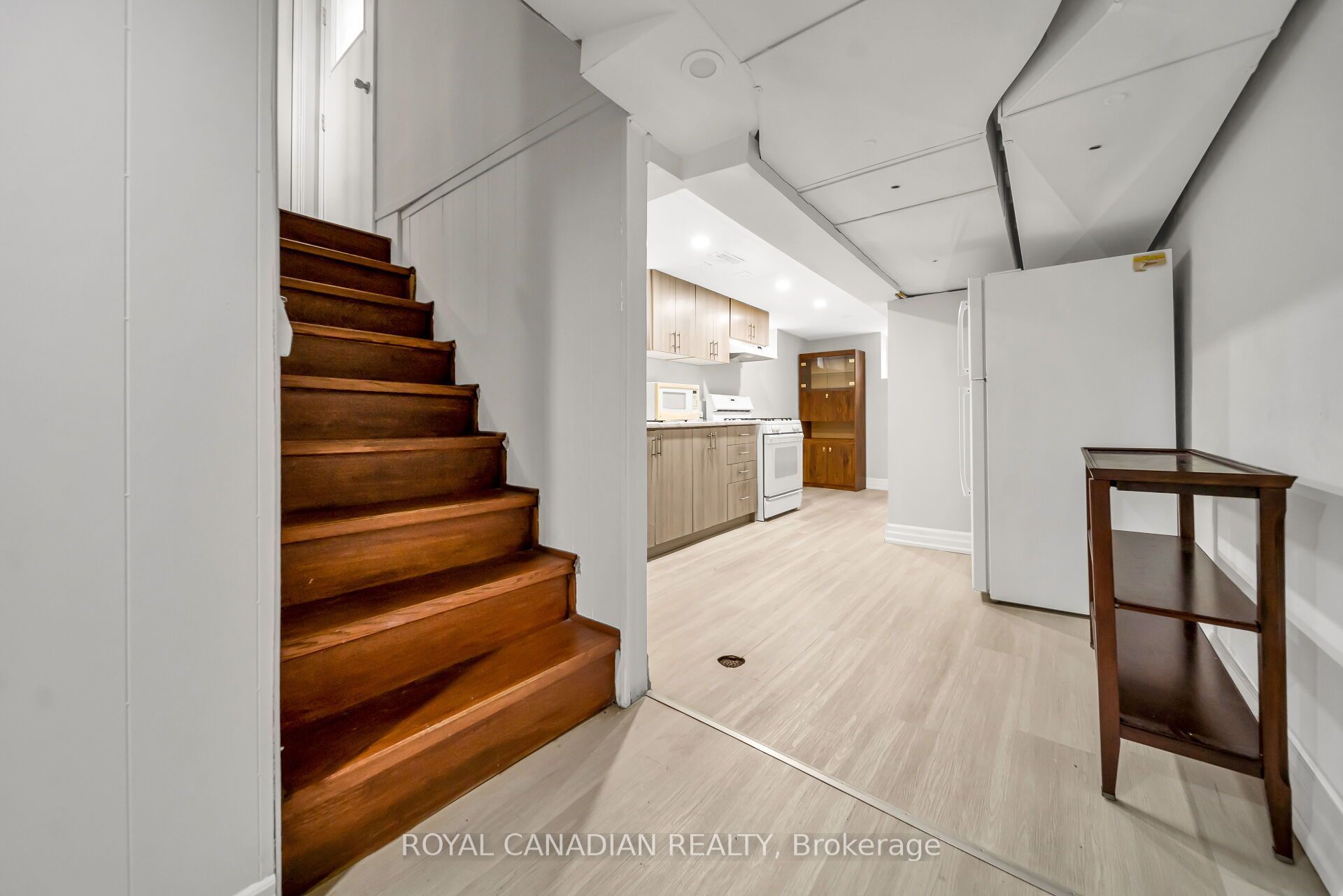 284 Cedar Crescent Property Photo 29