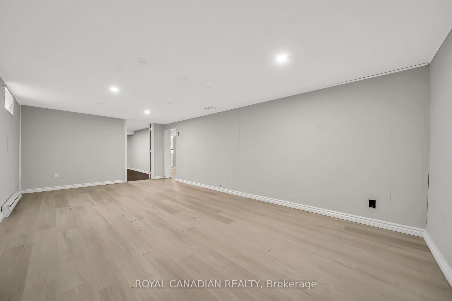 284 Cedar Crescent Property Photo 36