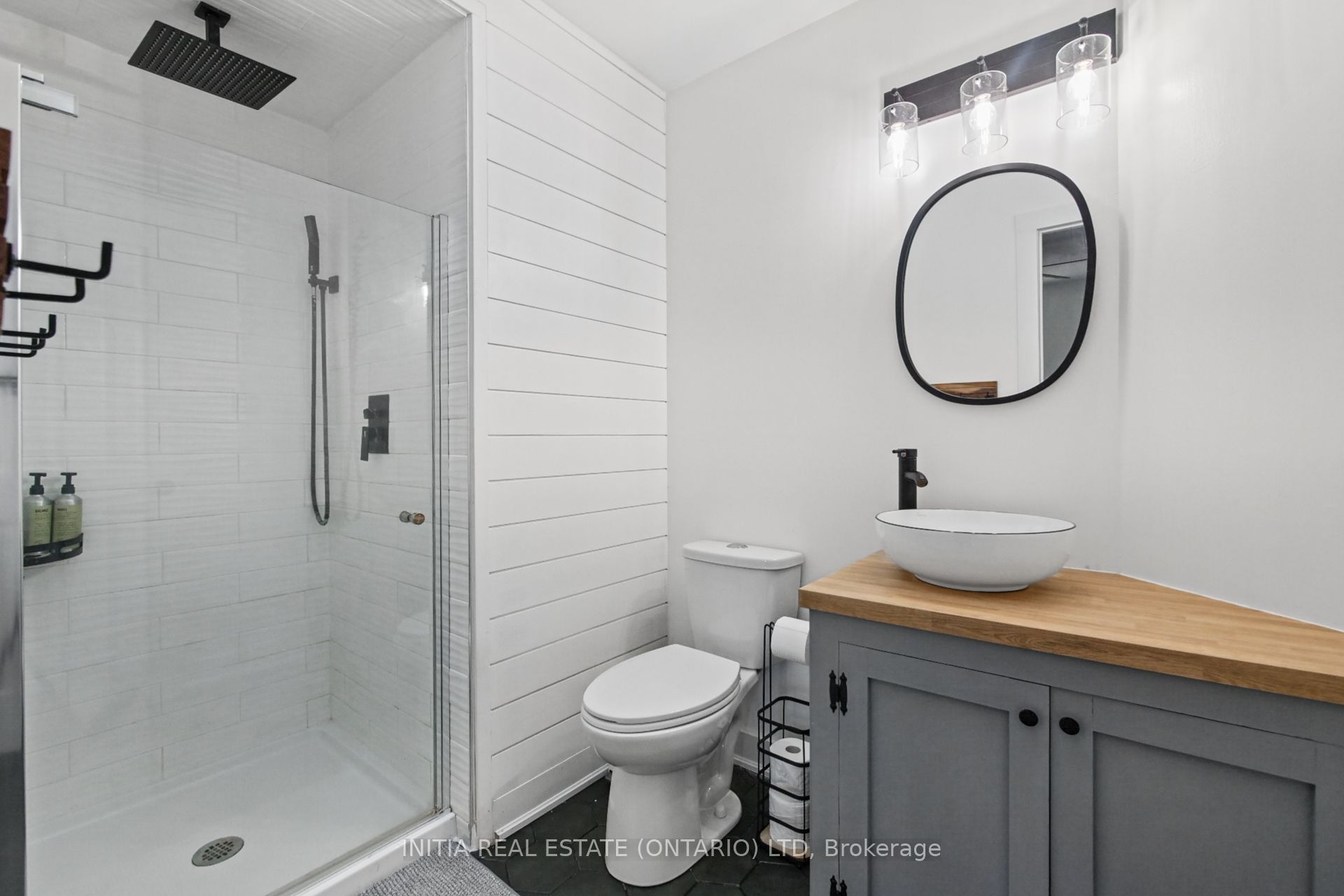 10 Handorf Drive Property Photo 10