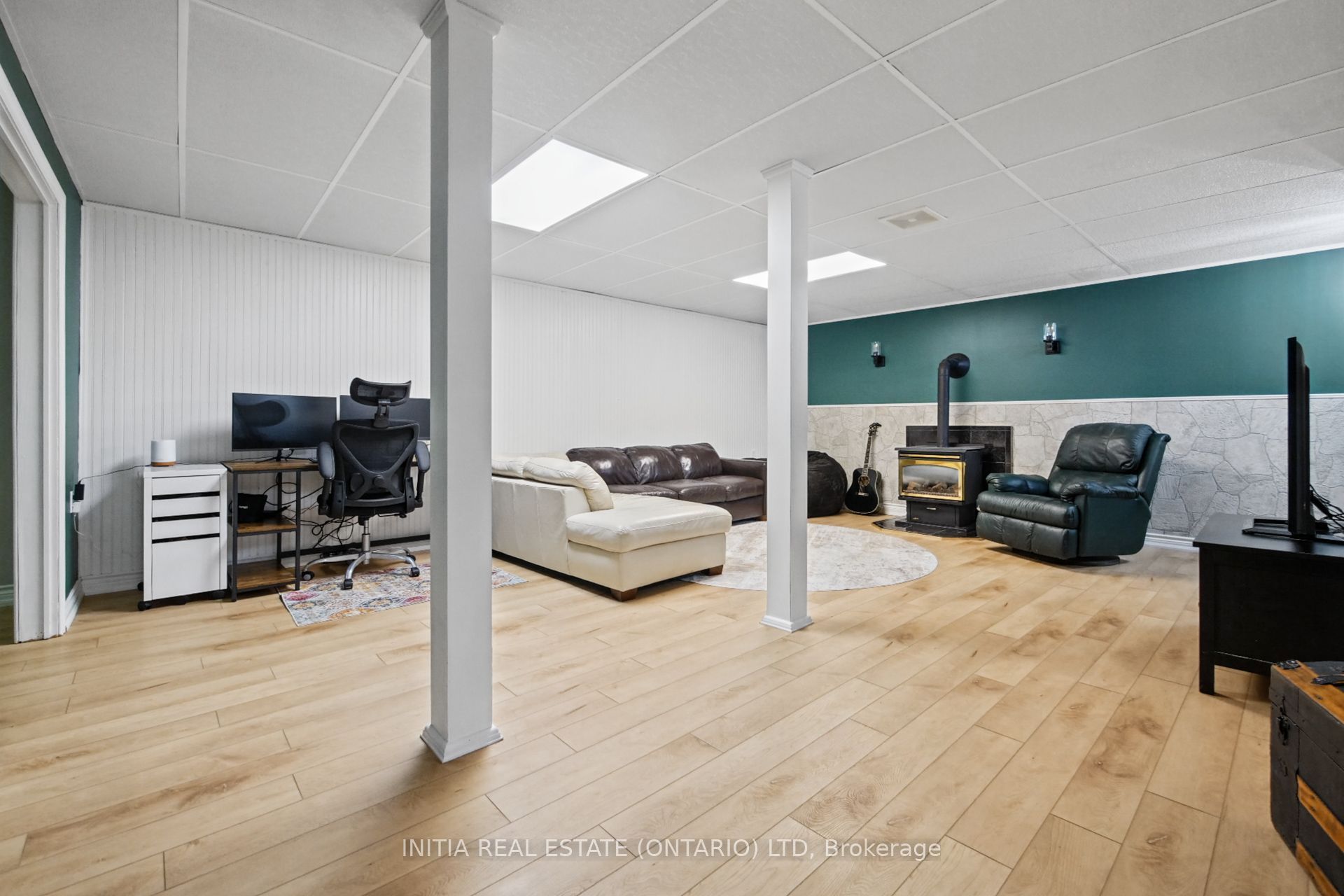 10 Handorf Drive Property Photo 15