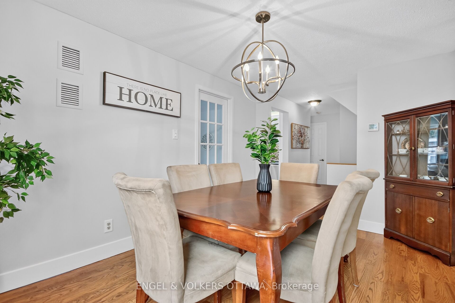 138 Sherway Drive Property Photo 10
