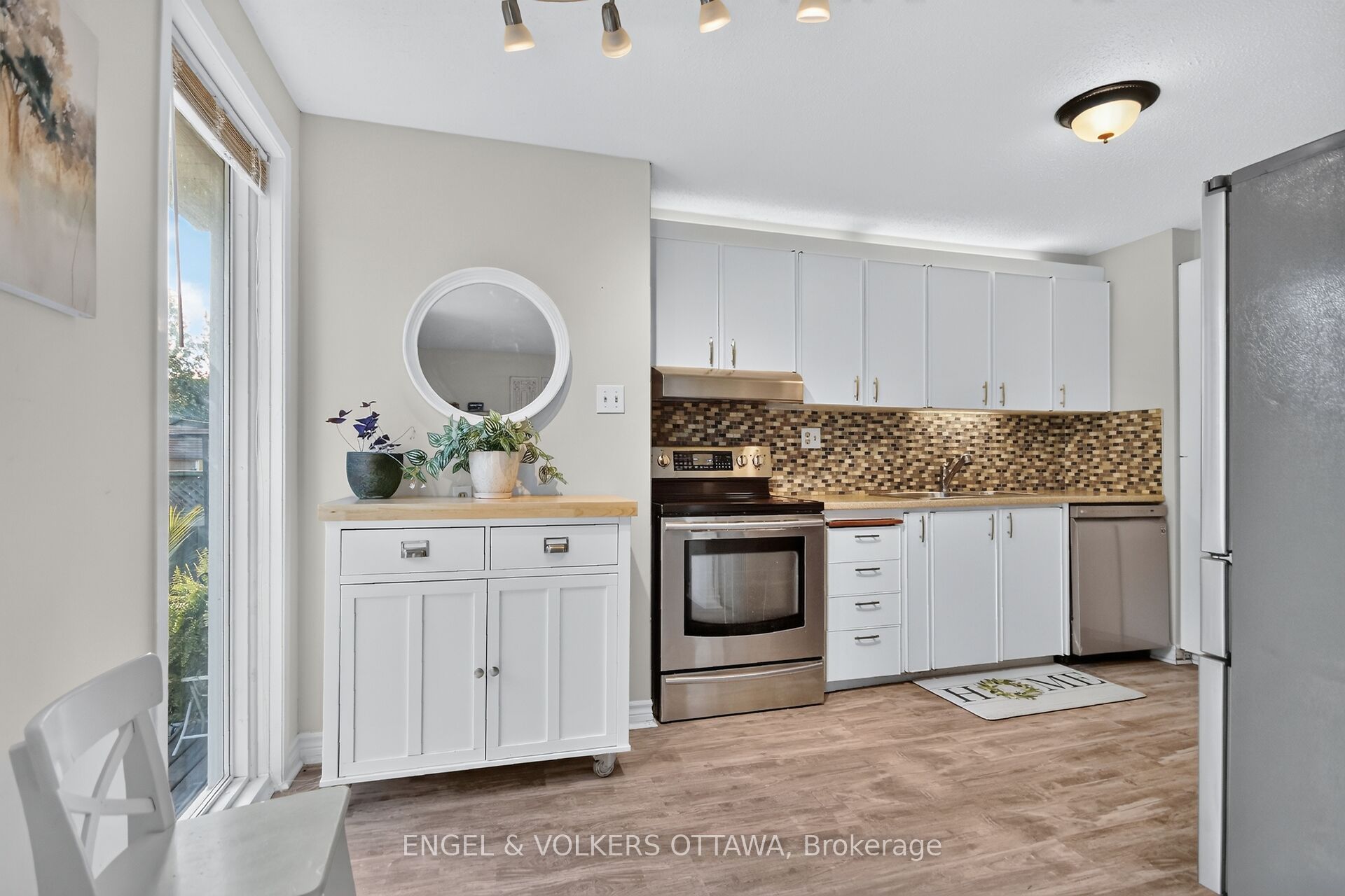 138 Sherway Drive Property Photo 14