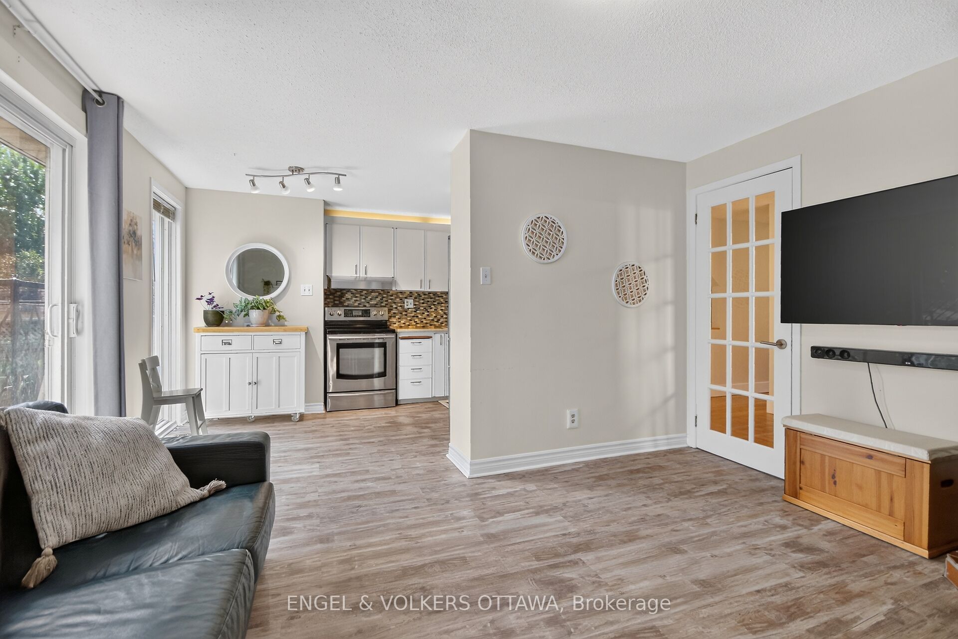 138 Sherway Drive Property Photo 15