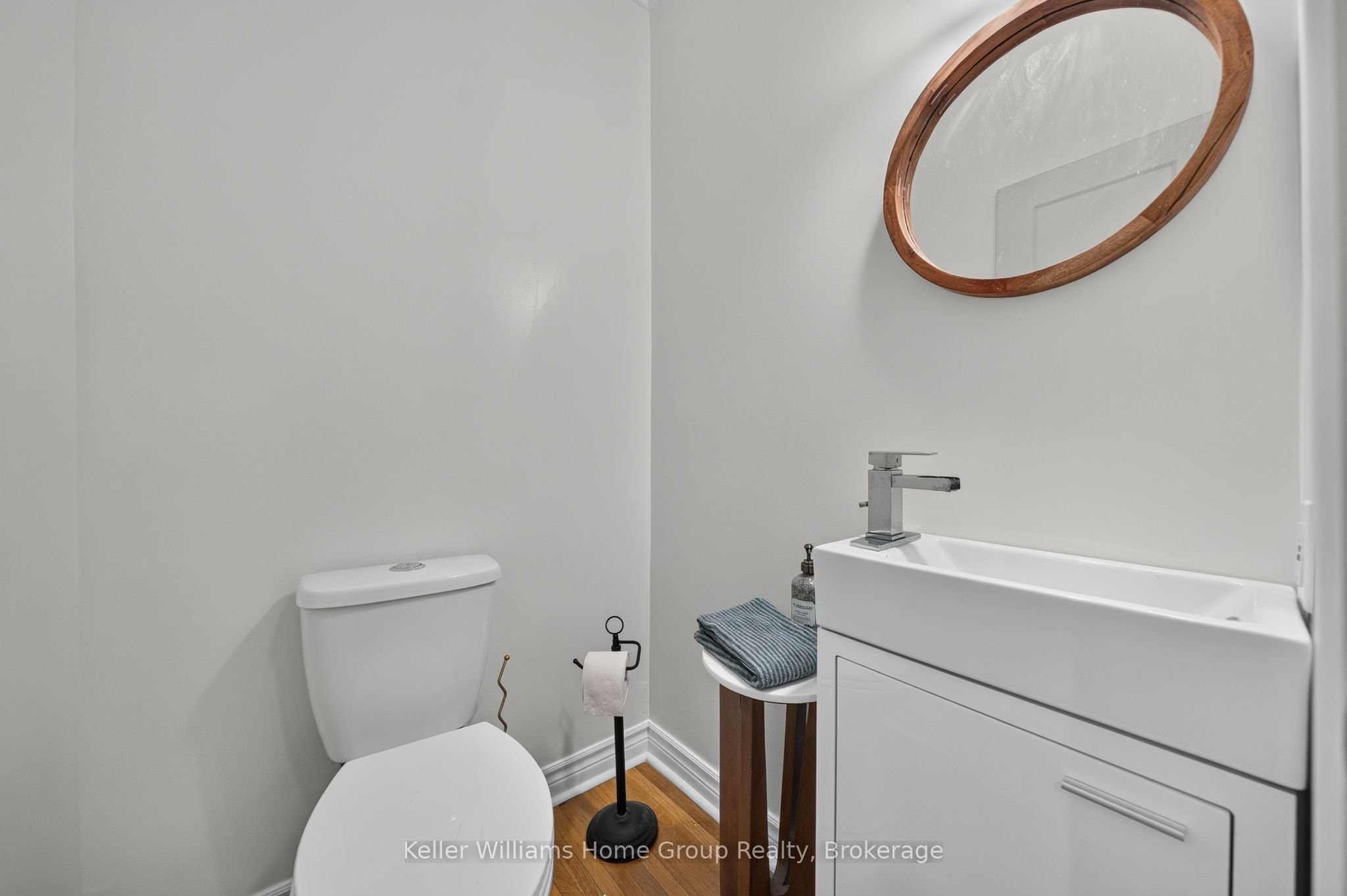 130 Yorkshire Street N Property Photo 13