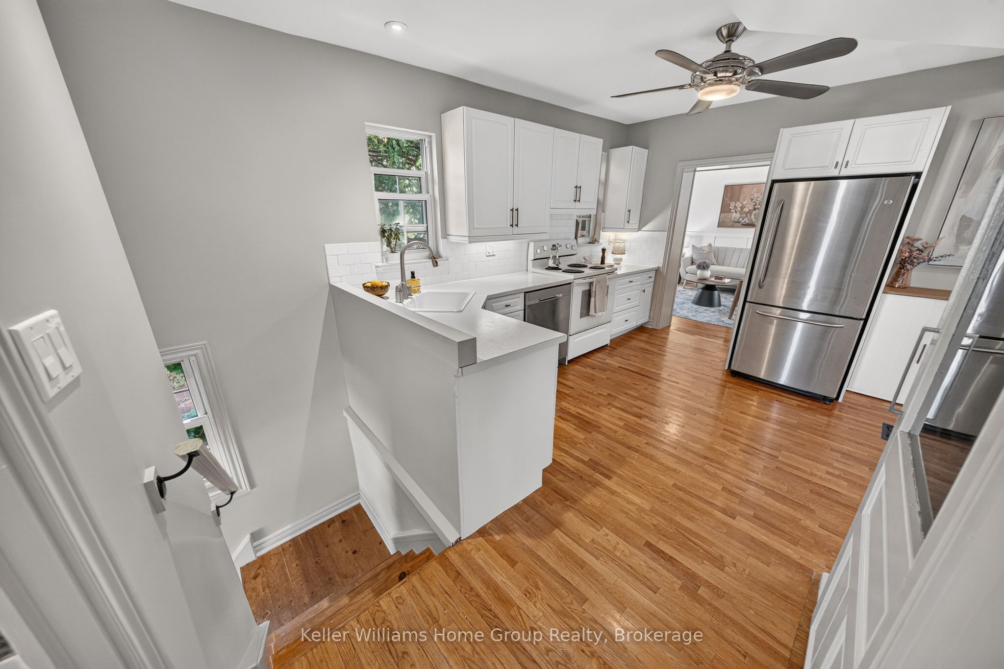 130 Yorkshire Street N Property Photo 15