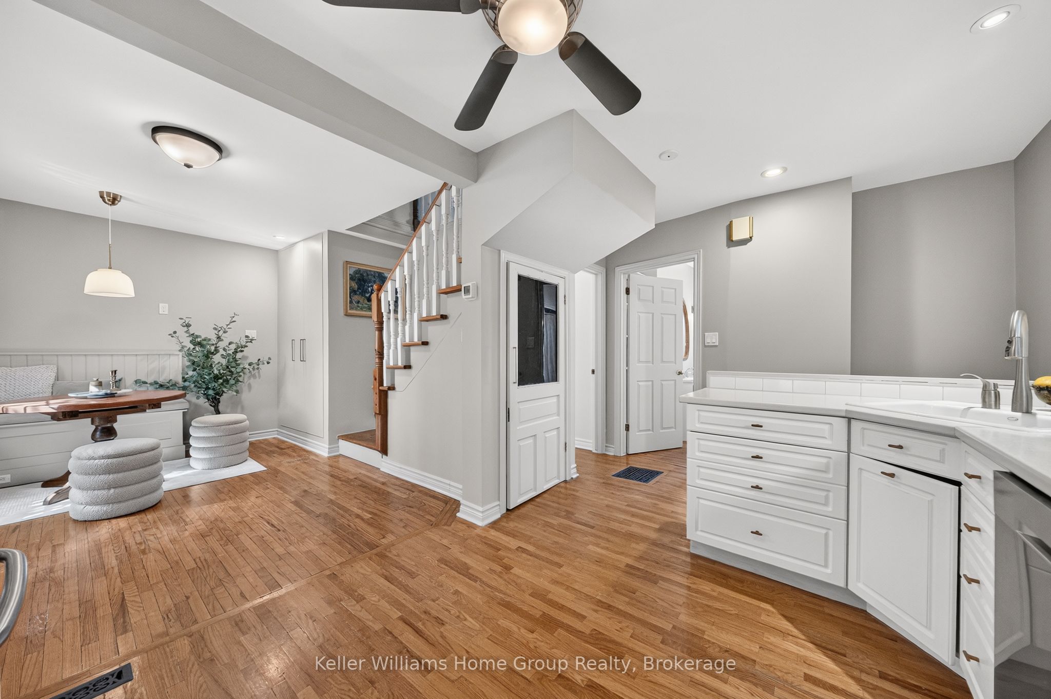 130 Yorkshire Street N Property Photo 21
