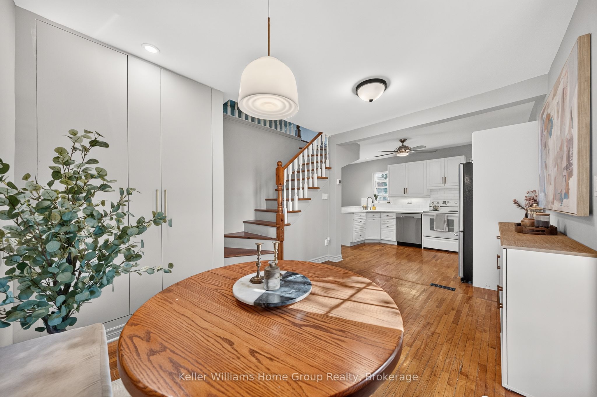 130 Yorkshire Street N Property Photo 24
