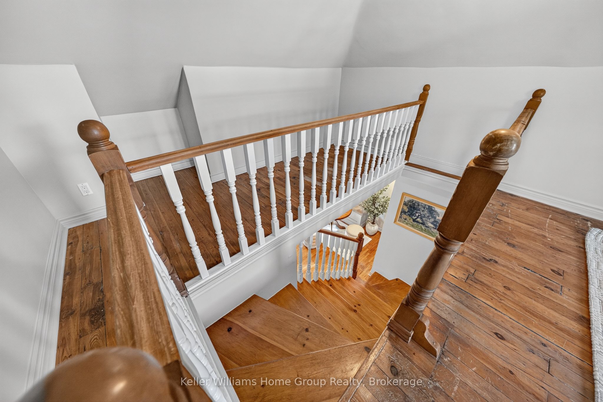 130 Yorkshire Street N Property Photo 32