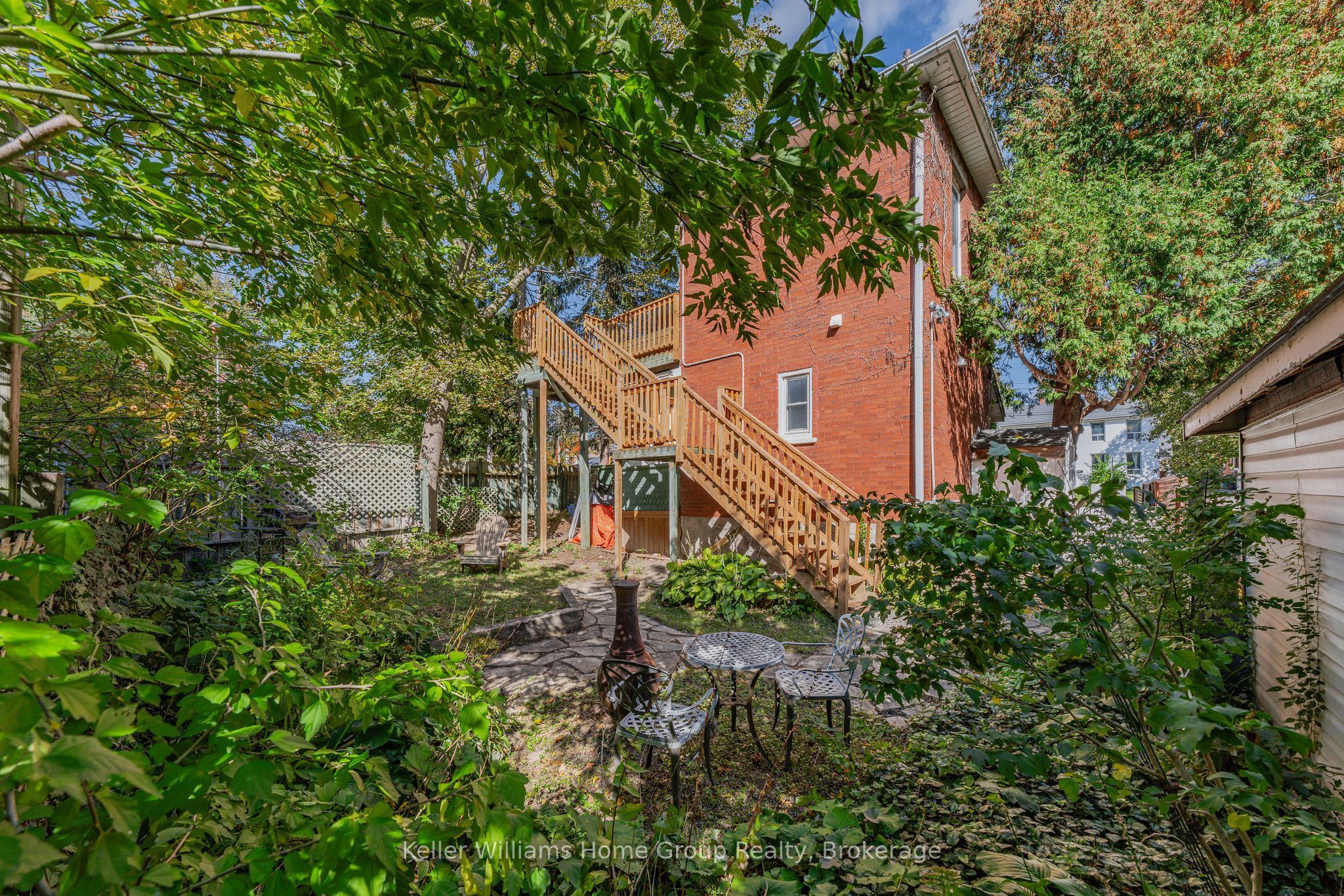 130 Yorkshire Street N Property Photo 44