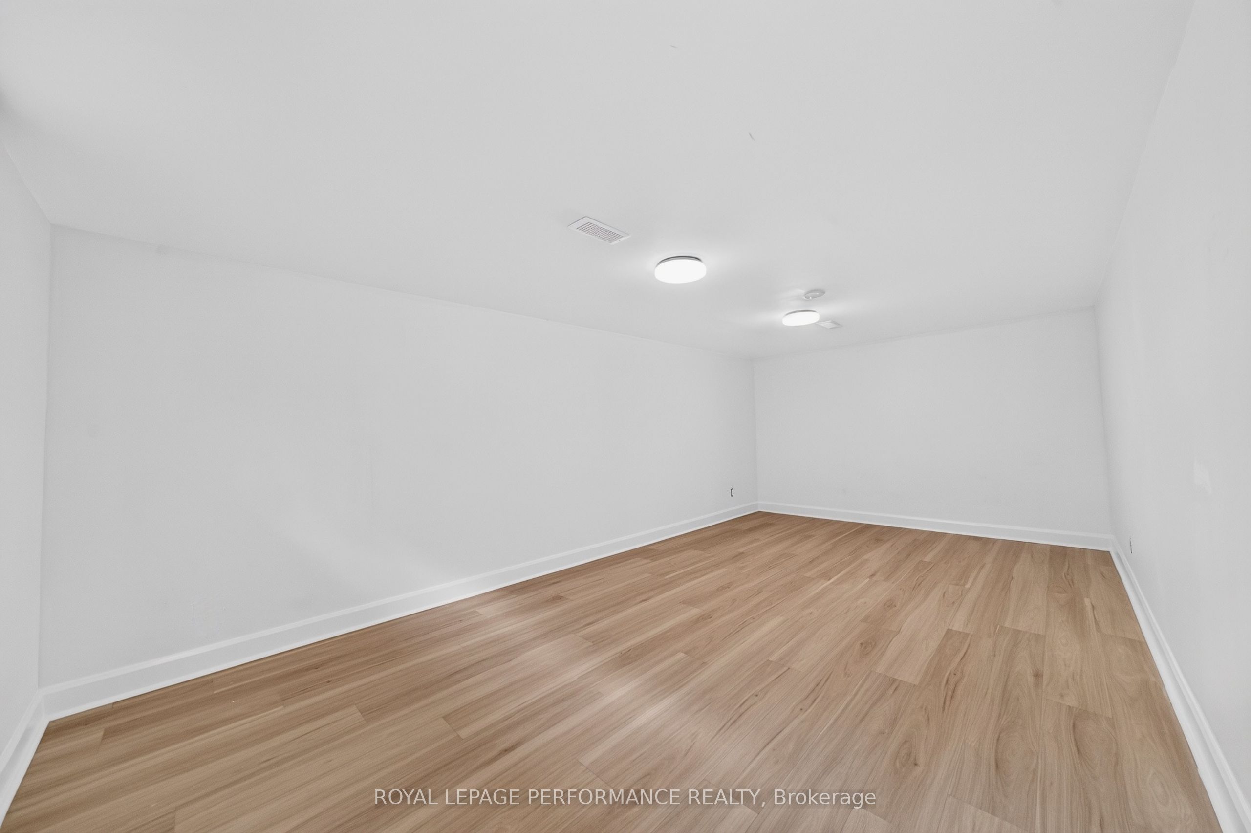21 Millbrook Crescent Property Photo 29