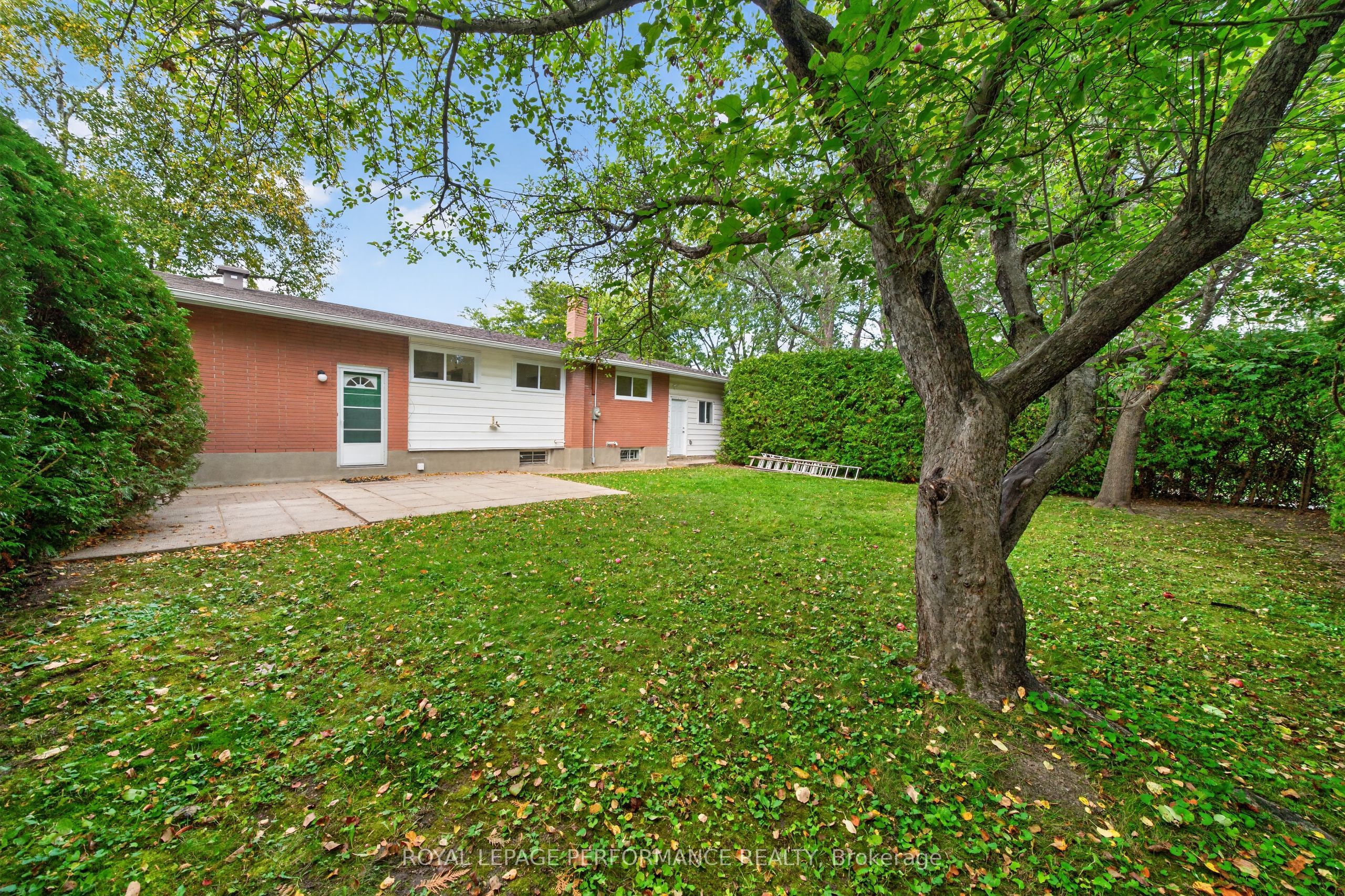 21 Millbrook Crescent Property Photo 33