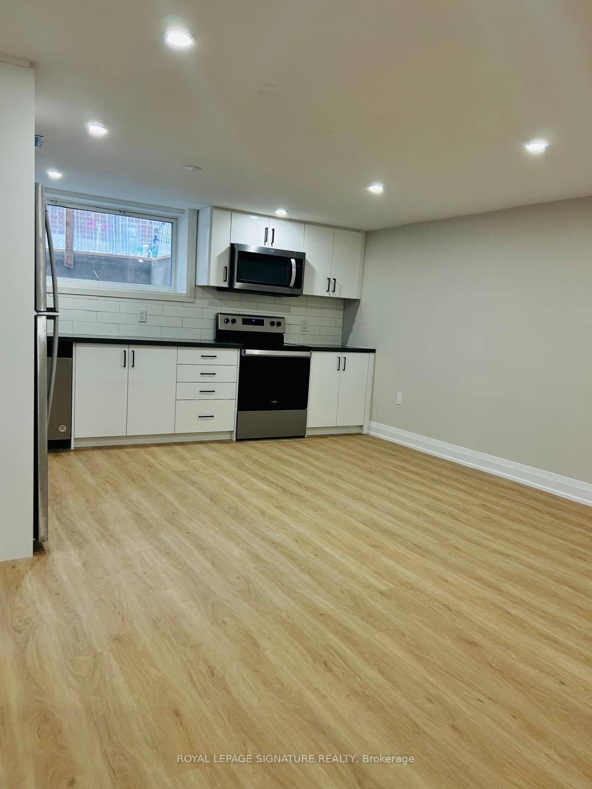 49 Edinburgh Road Bsmt Property Photo 5