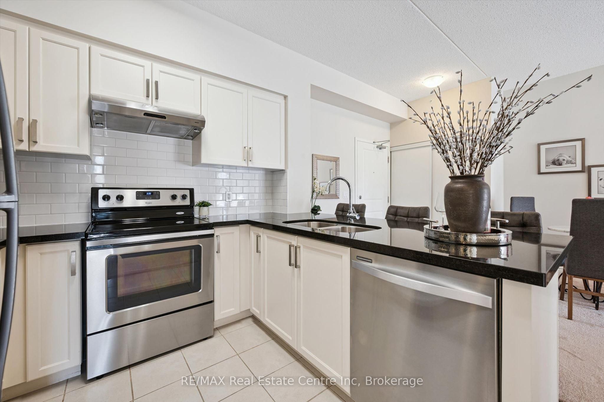 1077 Gordon Street 134 Property Photo 8