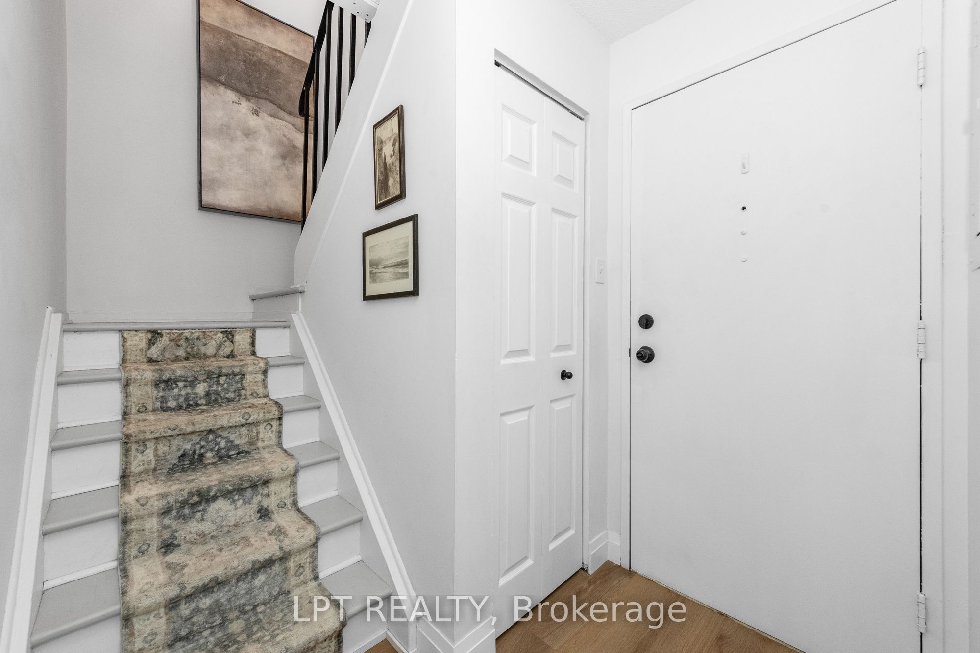 2080 Ogilvie Road 7j Property Photo 5