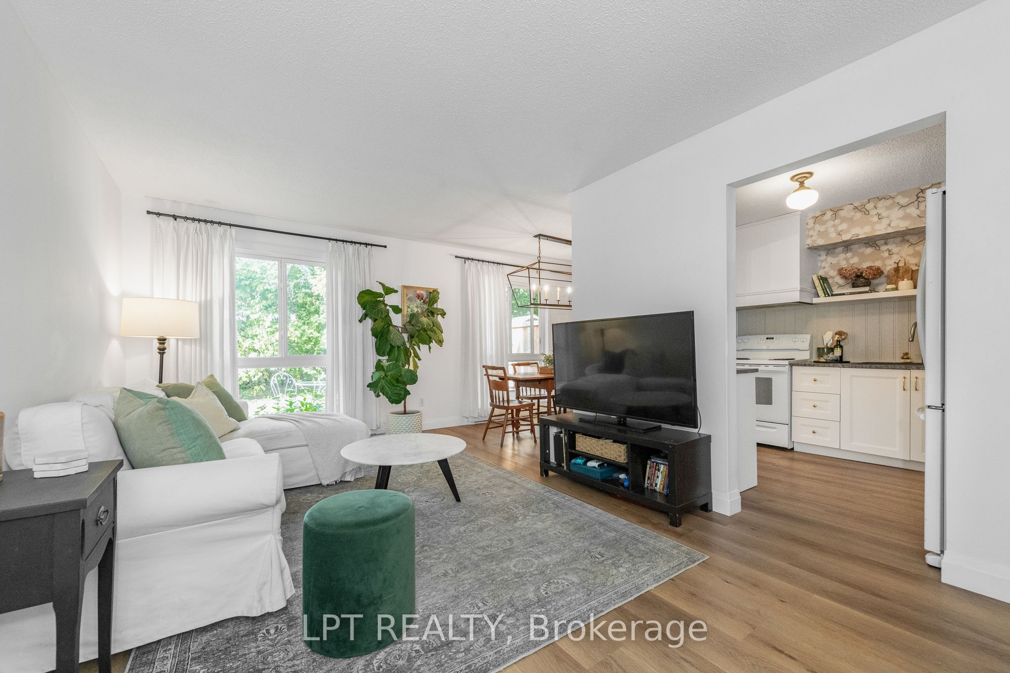2080 Ogilvie Road 7j Property Photo 6