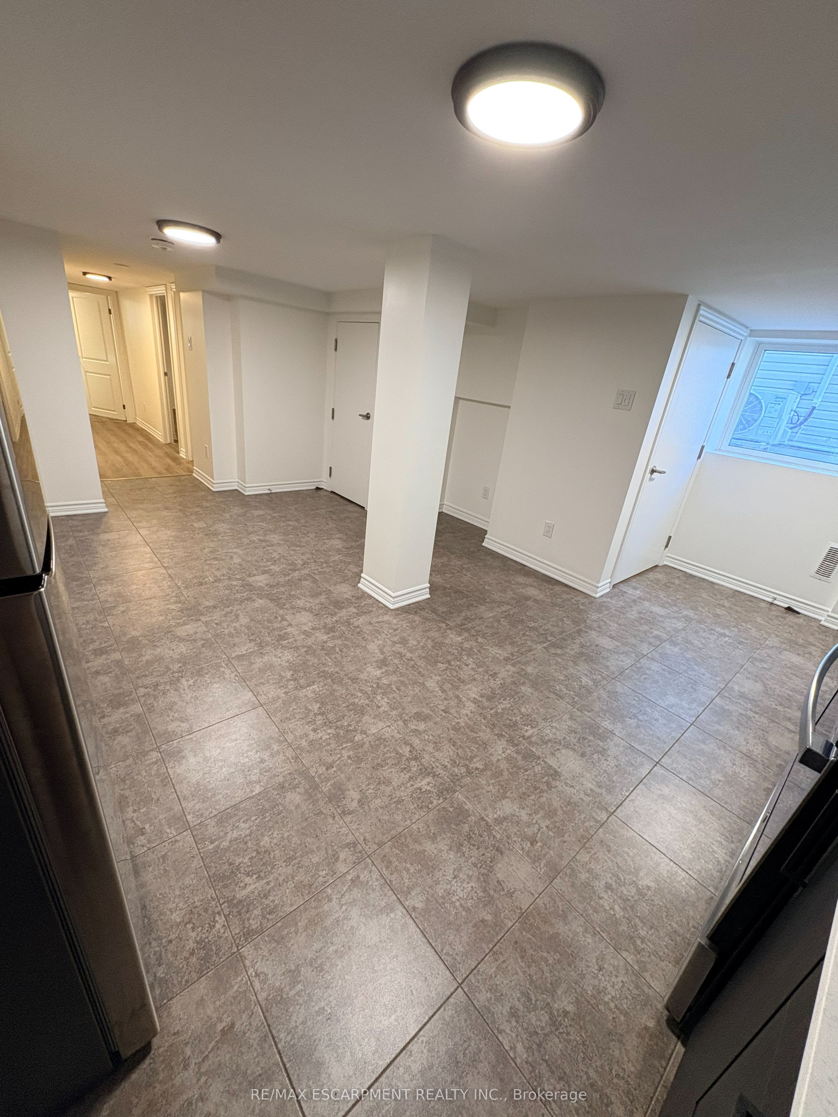 9 East 33rd Street Lower Property Photo 4