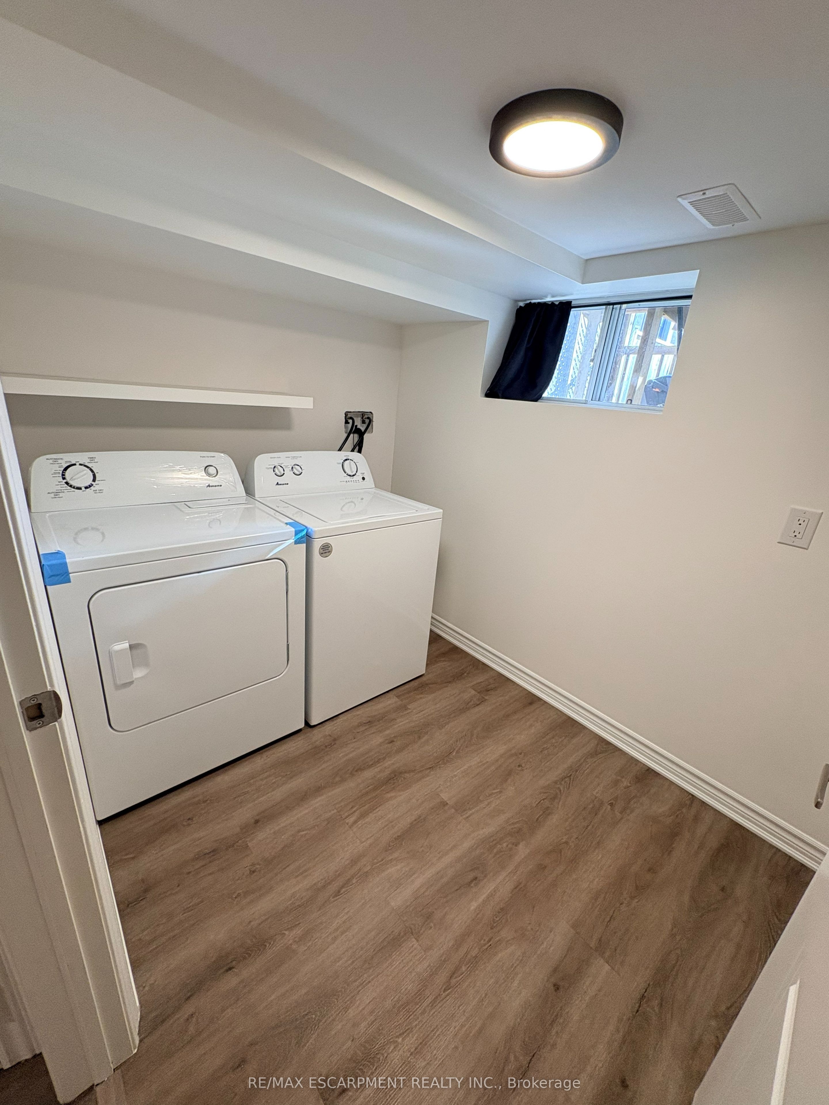 9 East 33rd Street Lower Property Photo 10