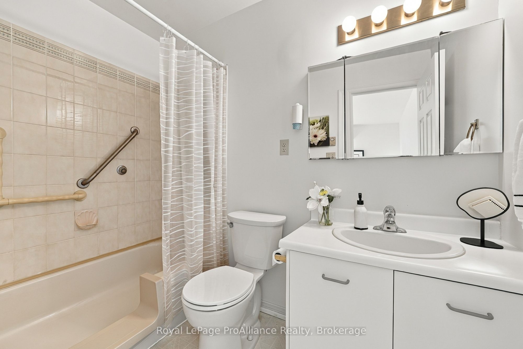179 Herchimer Avenue 10 Property Photo 20