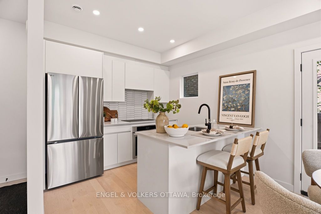 49 Fairmont Avenue B Property Photo 3