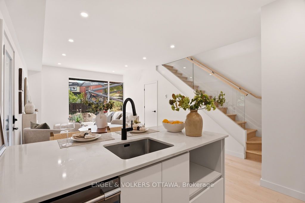 49 Fairmont Avenue B Property Photo 7