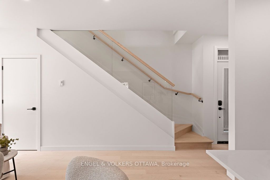 49 Fairmont Avenue B Property Photo 13