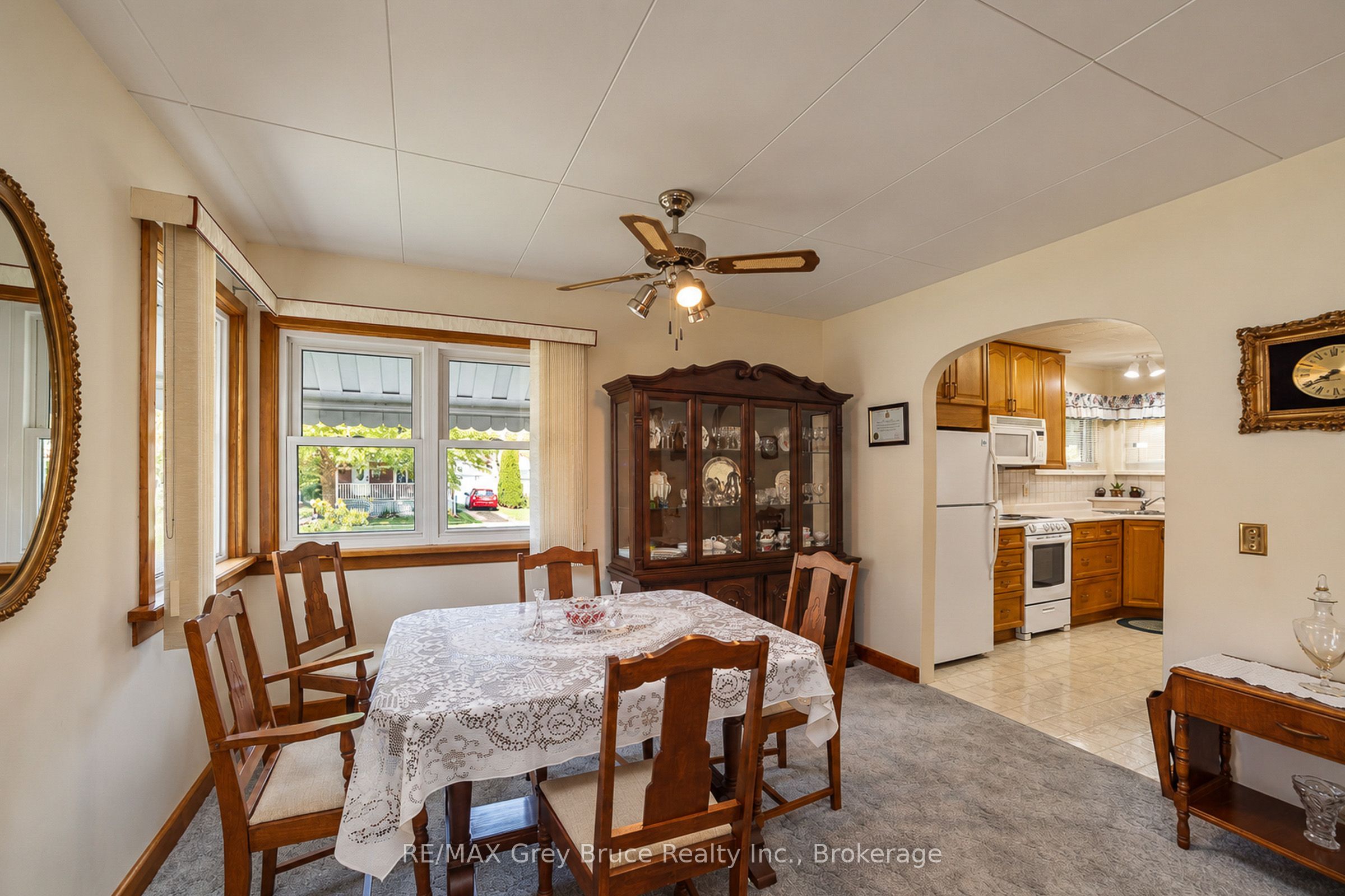 1195 4th Avenue W Property Photo 9