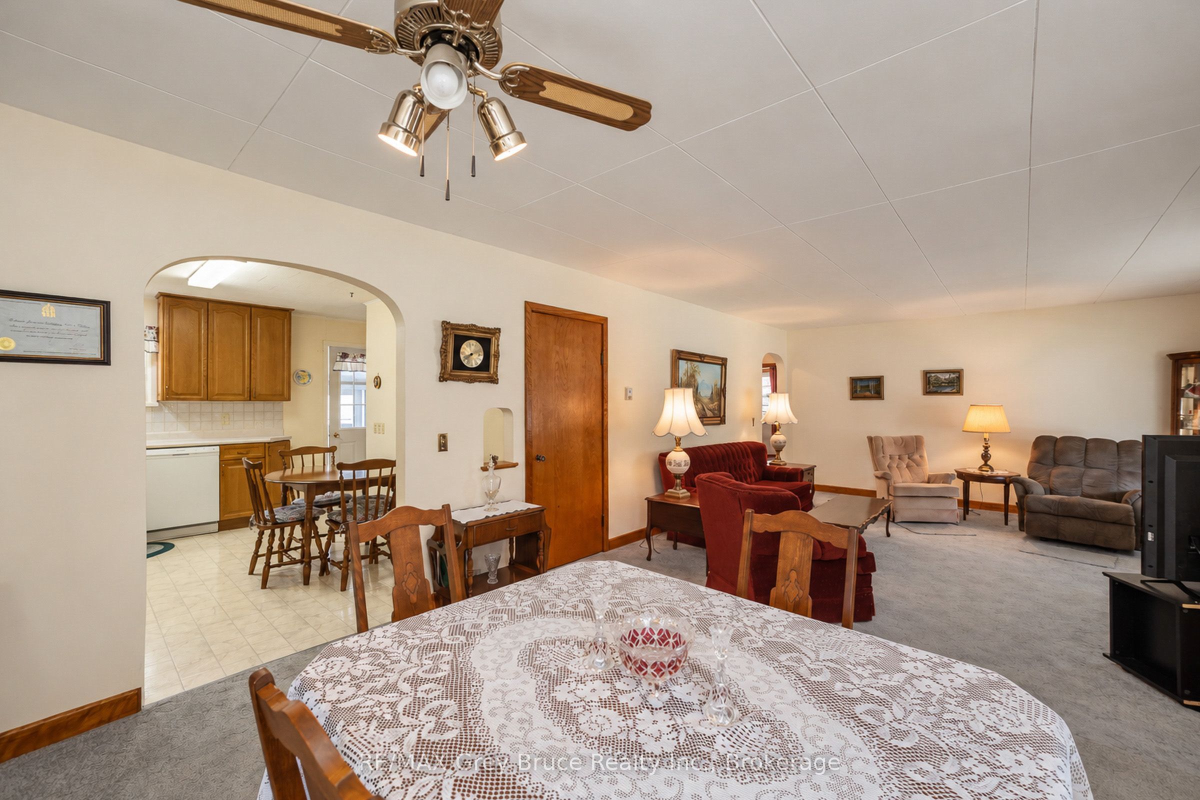 1195 4th Avenue W Property Photo 10