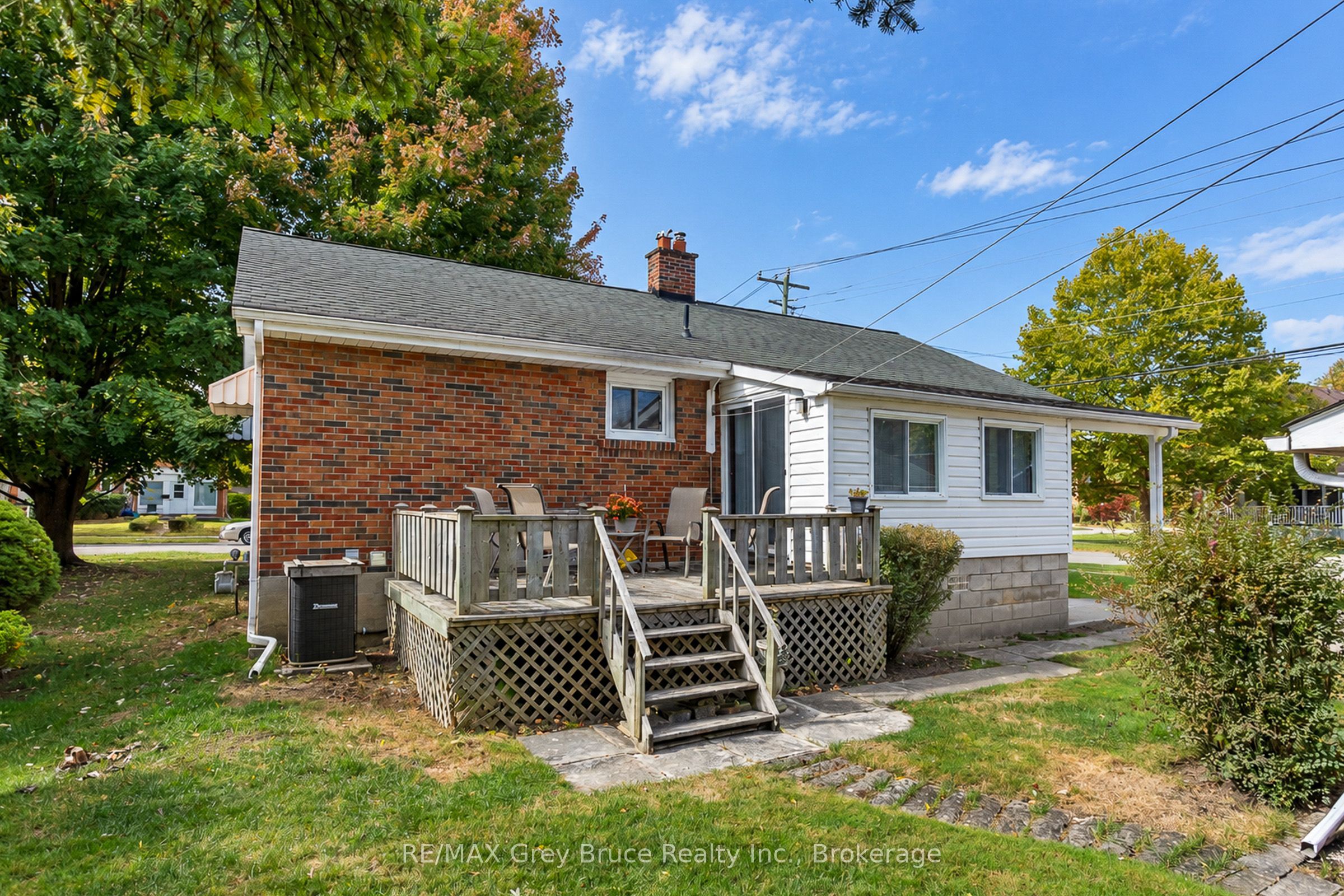 1195 4th Avenue W Property Photo 34