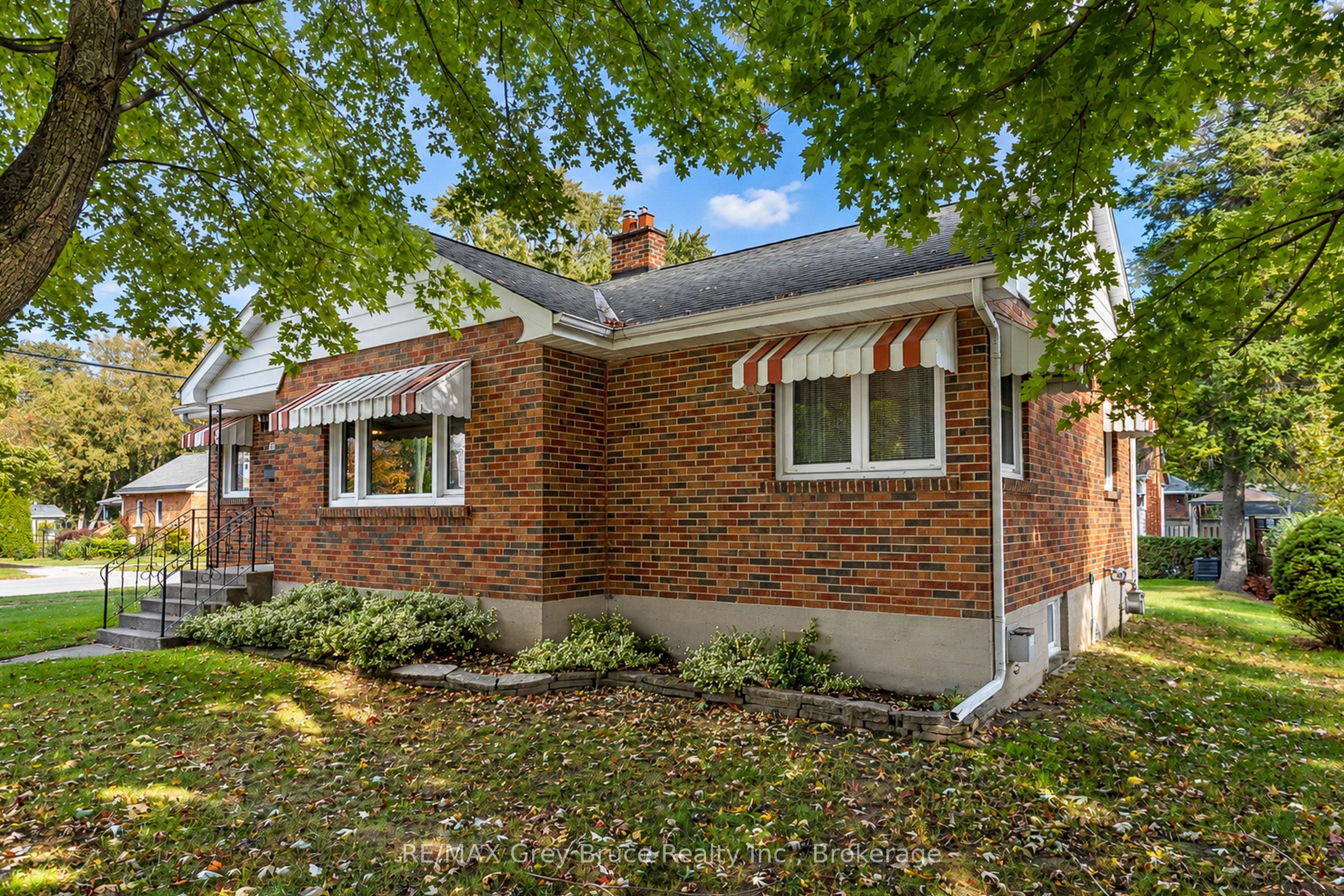 1195 4th Avenue W Property Photo 35