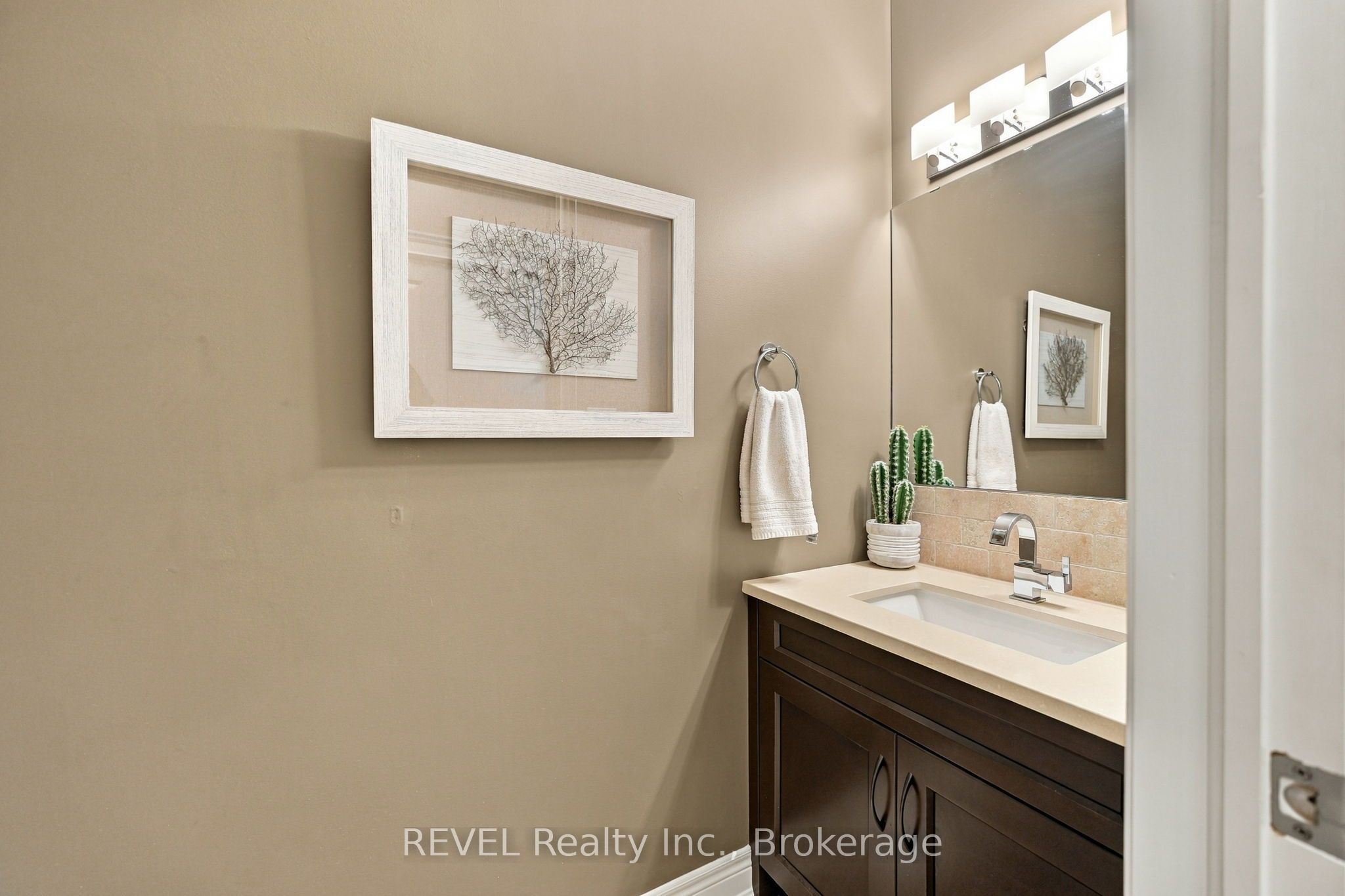 2504 Marinelli Drive Property Photo 21